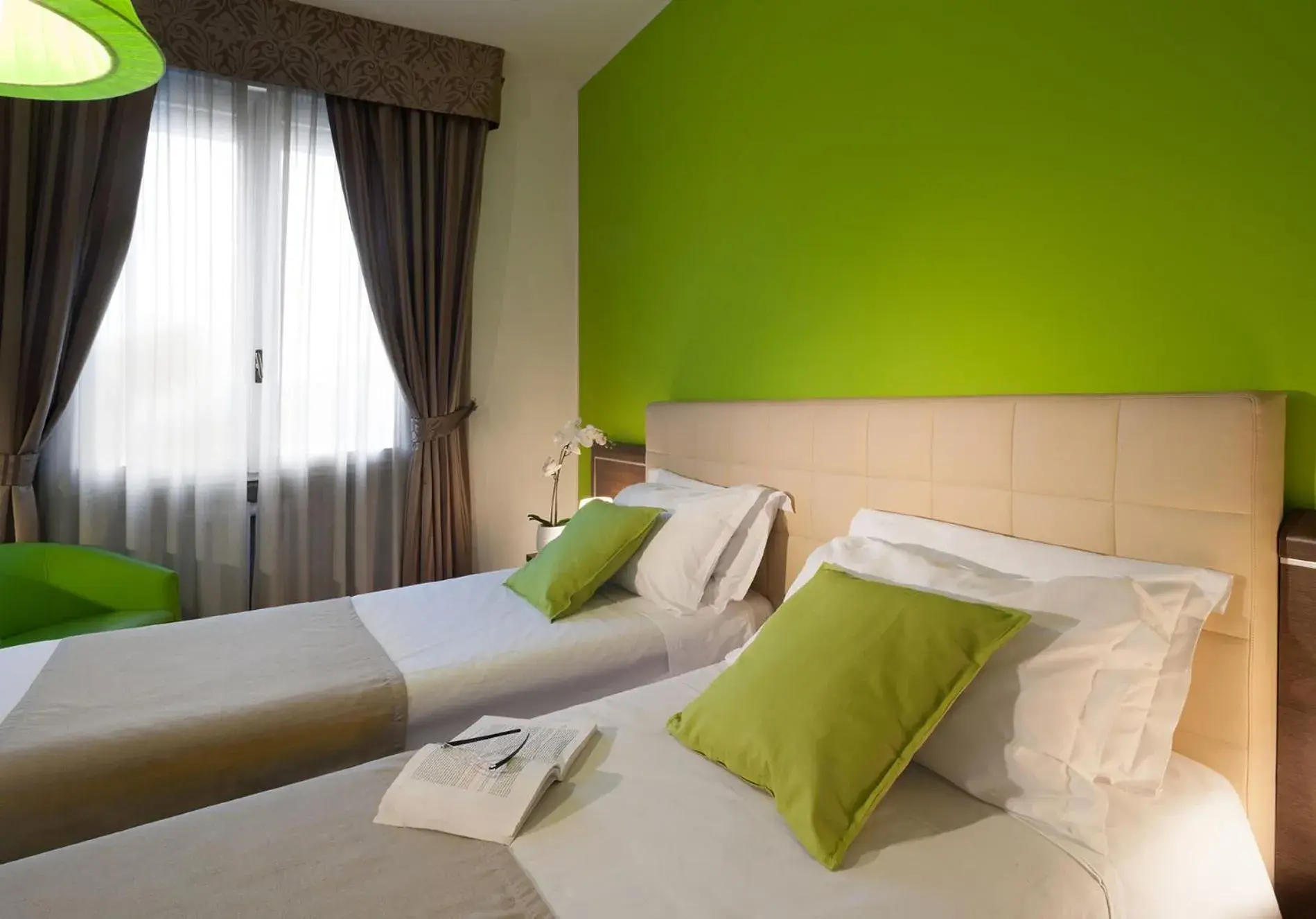 Bed in Hotel Milano Palmanova