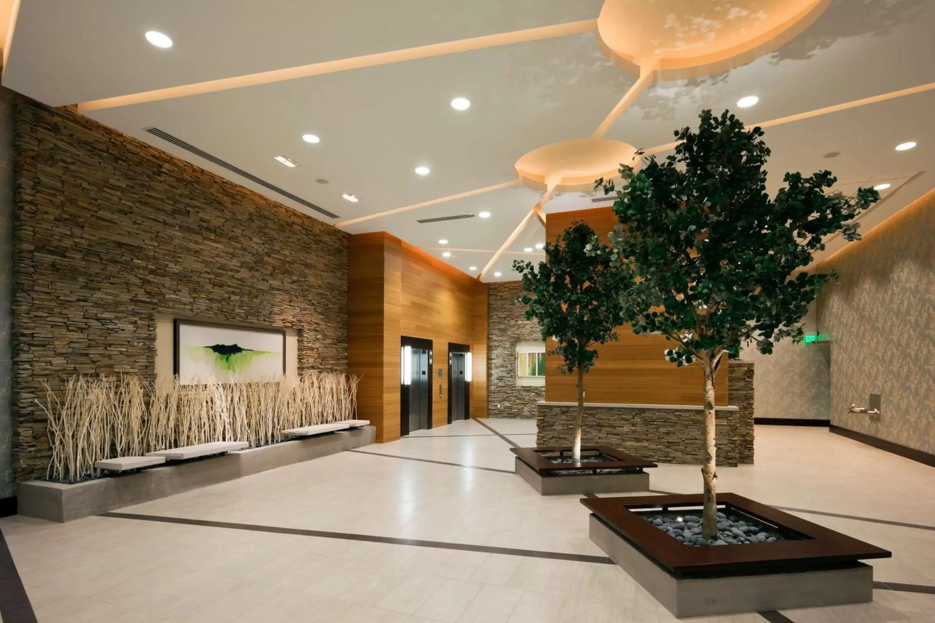 Lobby or reception in Embassy Suites by Hilton Denver Downtown Convention Center