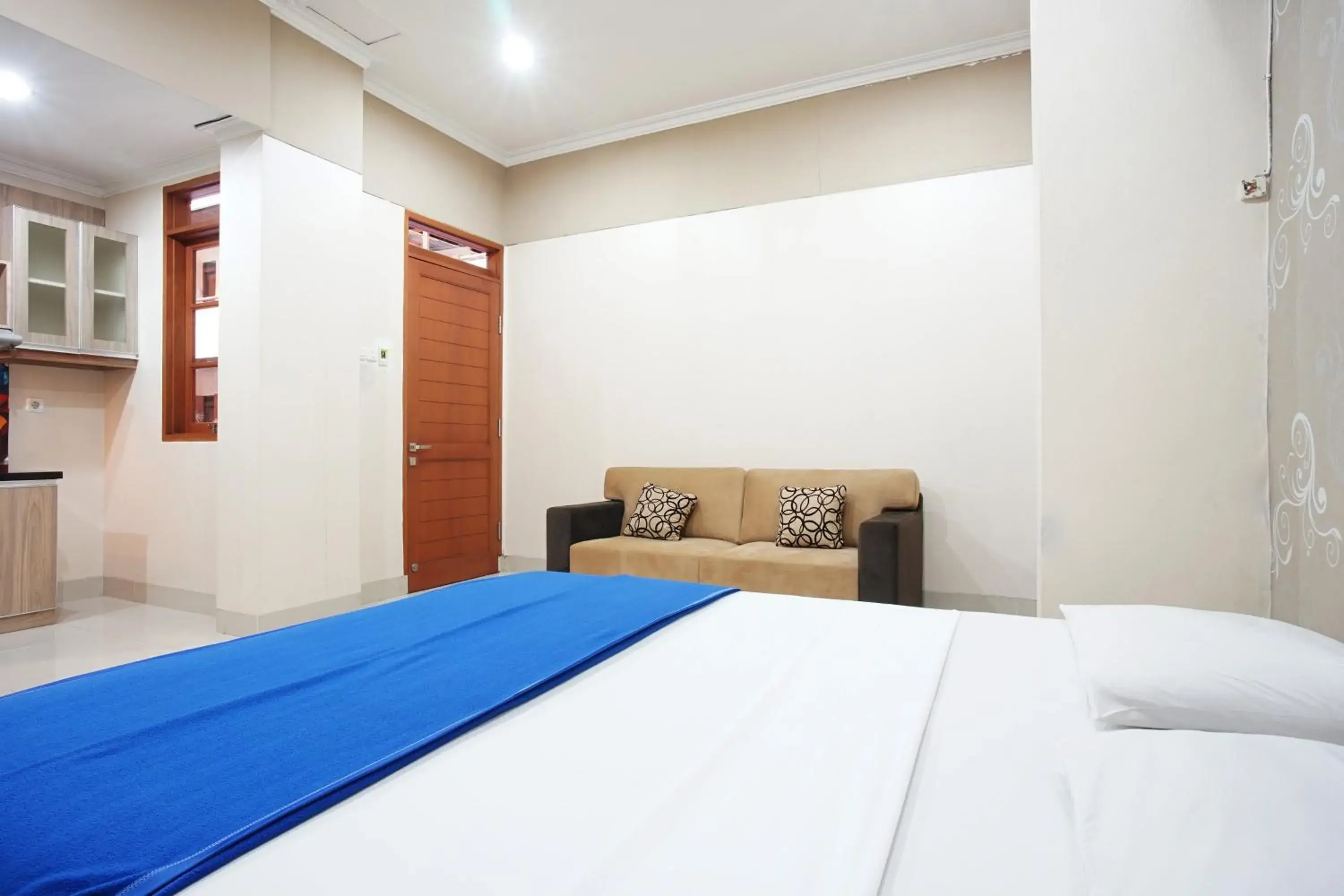 Photo of the whole room, Bed in Hotel Bandung Permai