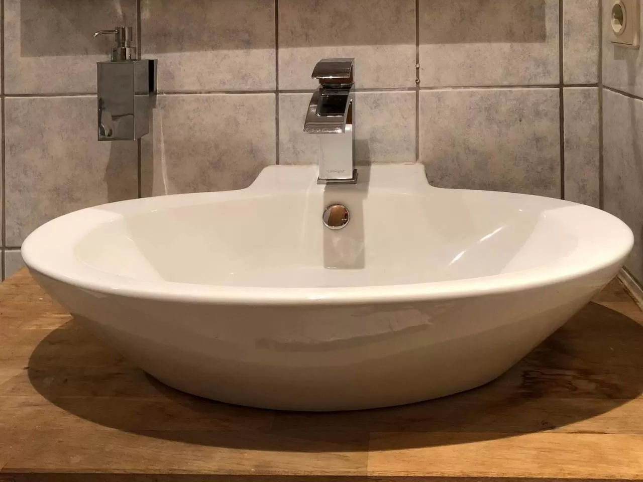 Bathroom in Landlust Hotel