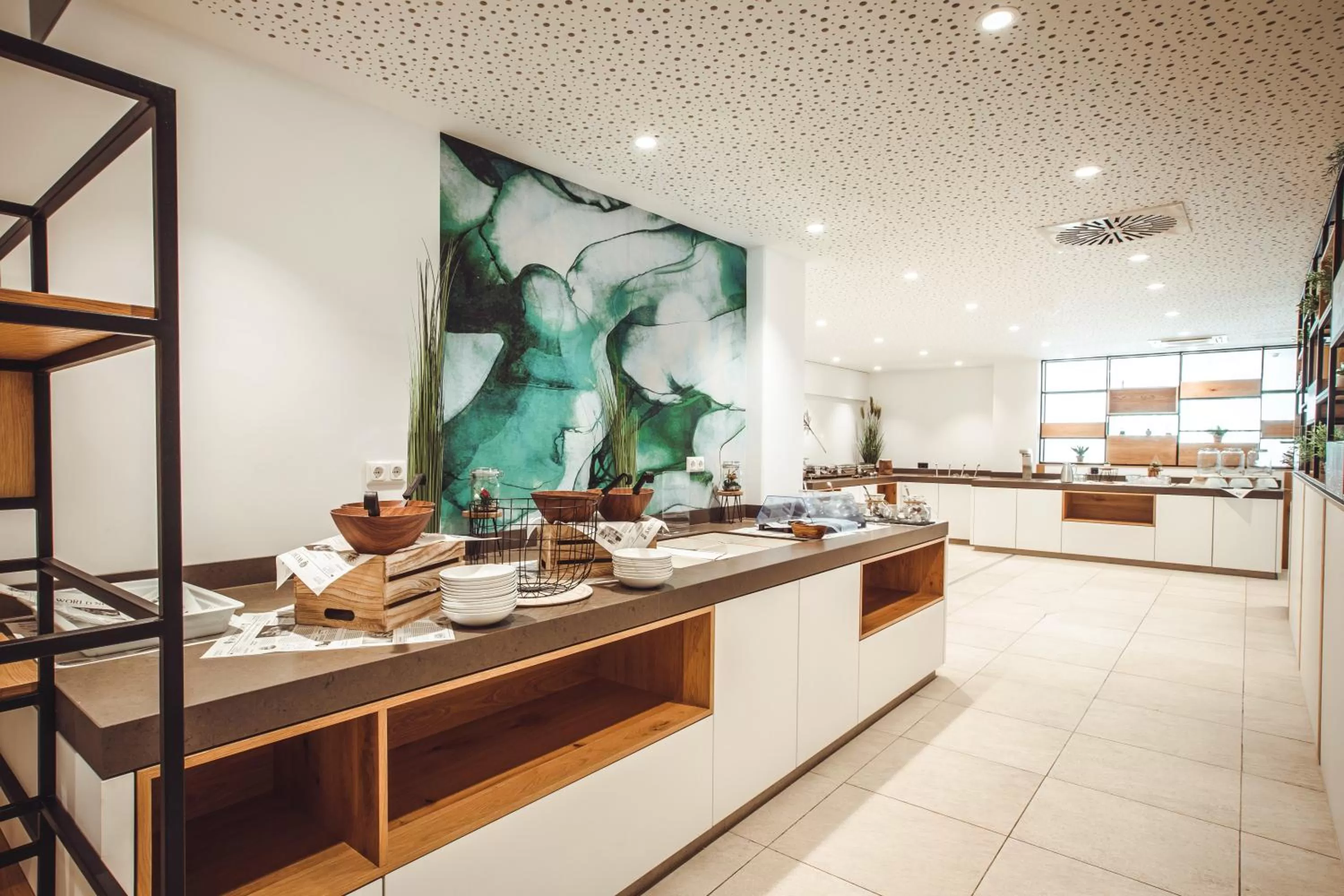 Restaurant/places to eat in Wyndham Garden Munich Messe