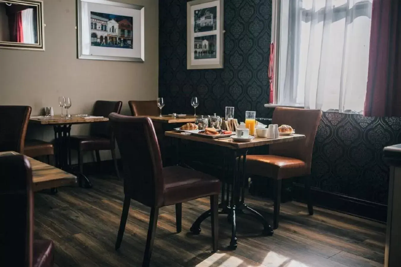 Breakfast, Restaurant/Places to Eat in The Duke of Edinburgh Hotel & Bar