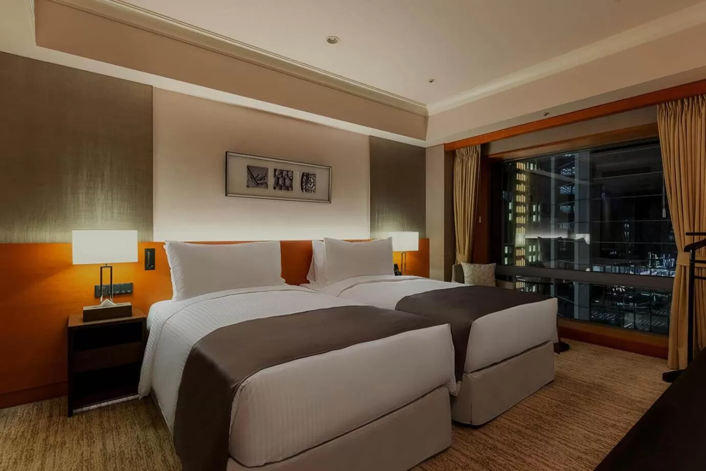 Executive Twin Suite with Two Twin Beds in Hotel Metropolitan Premier Taipei