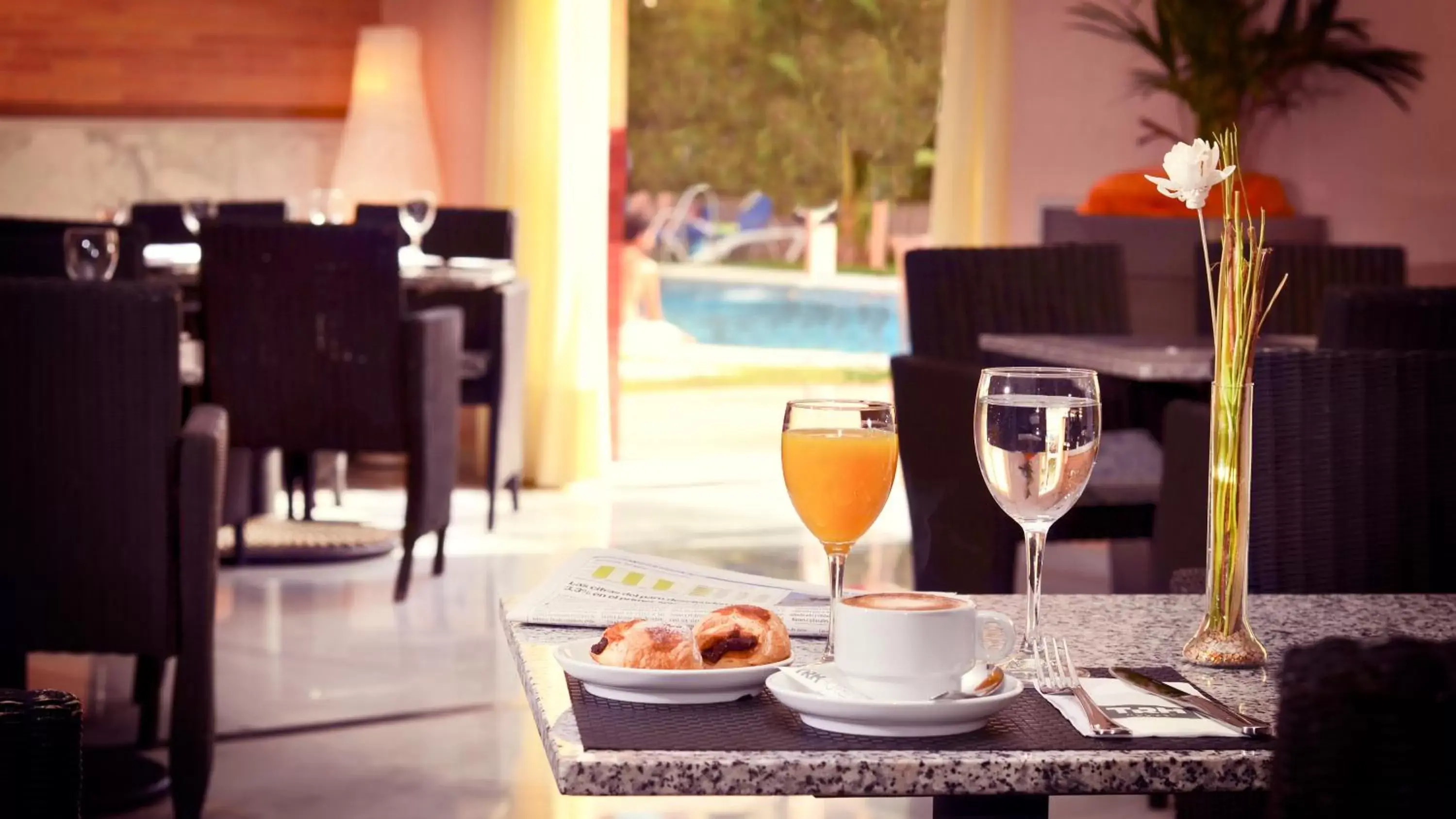 Lounge or bar, Restaurant/Places to Eat in Hotel TRH La Motilla