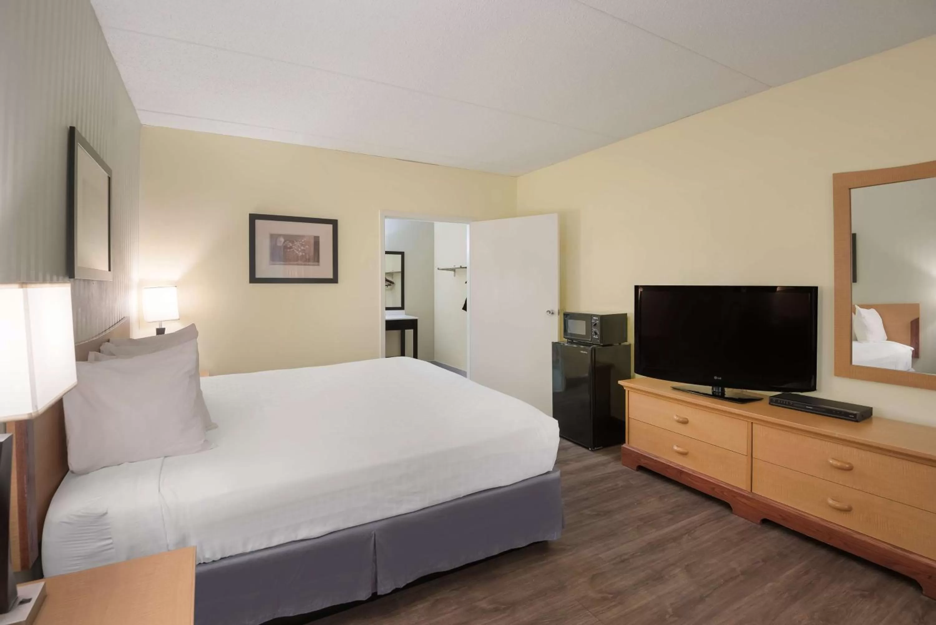 Bedroom, Bed in Best Western Inn