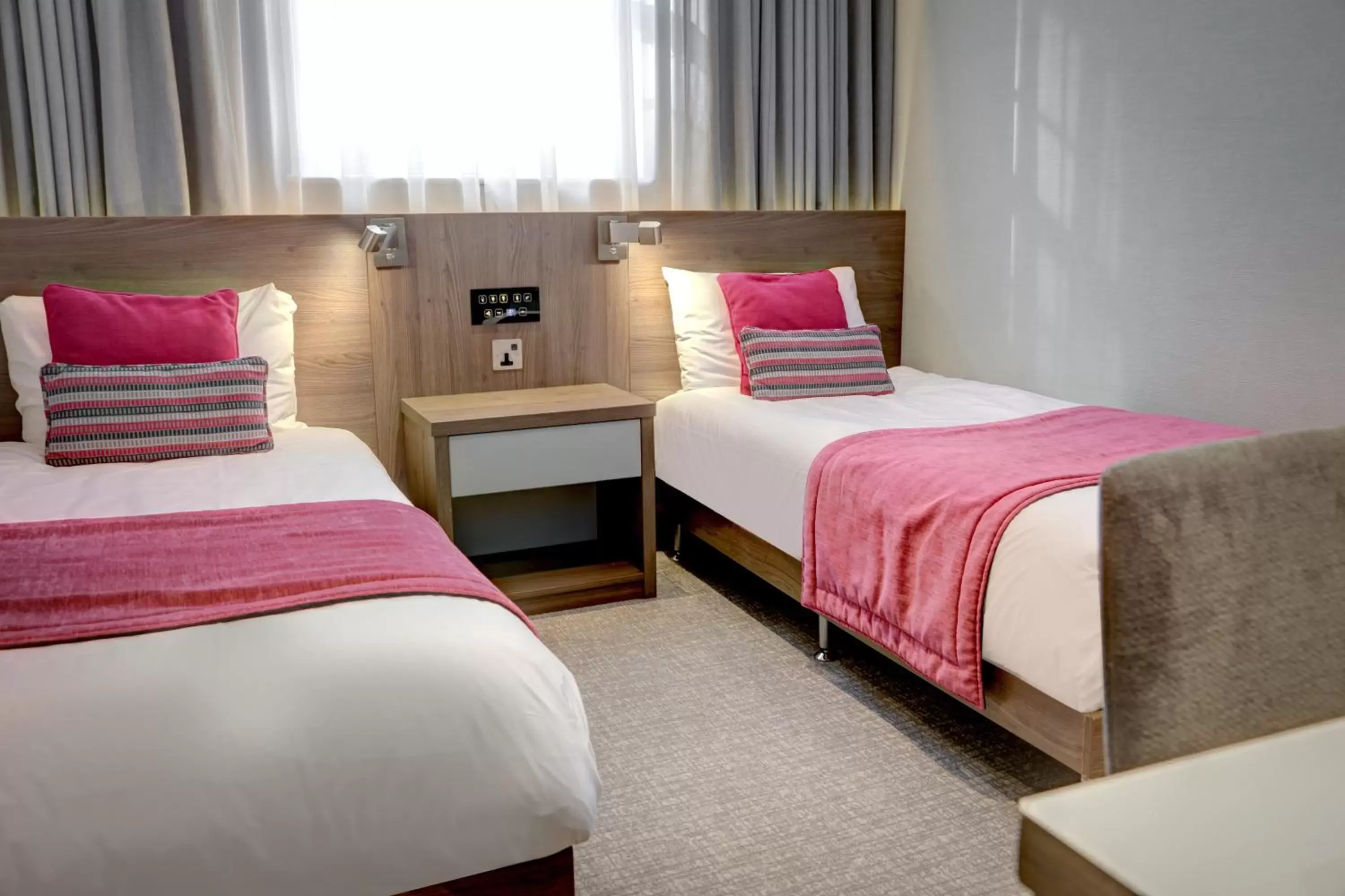 Bedroom, Bed in Best Western Plus Delmere Hotel