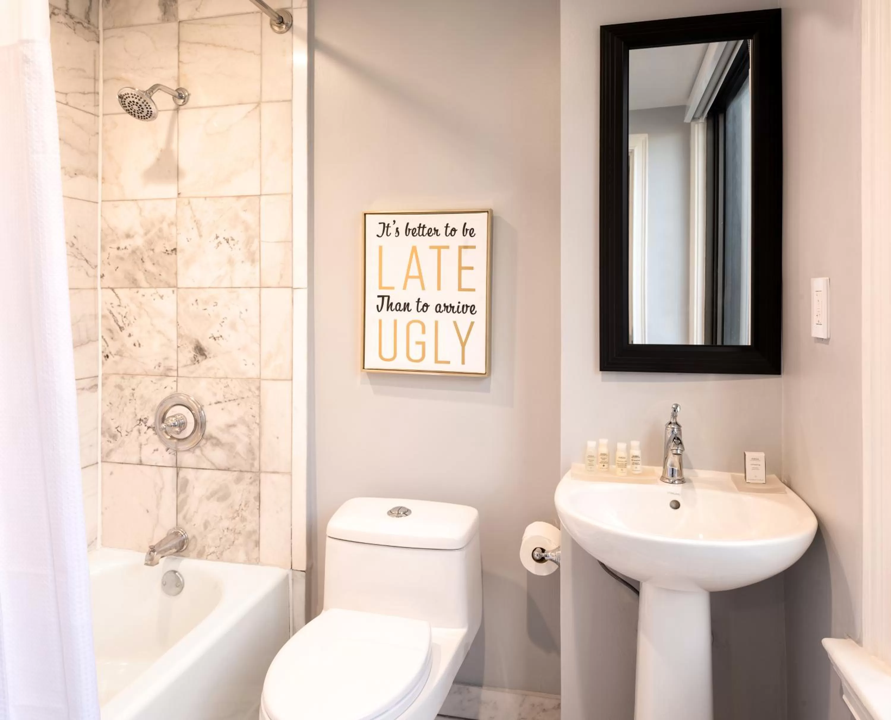 Bathroom in Hotel Vinache