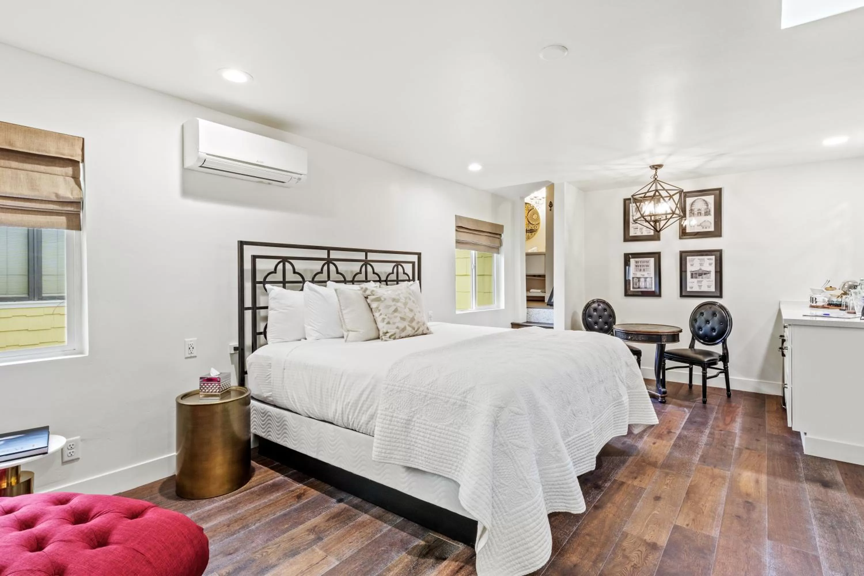 Bedroom, Bed in Bespoke Inn Flagstaff