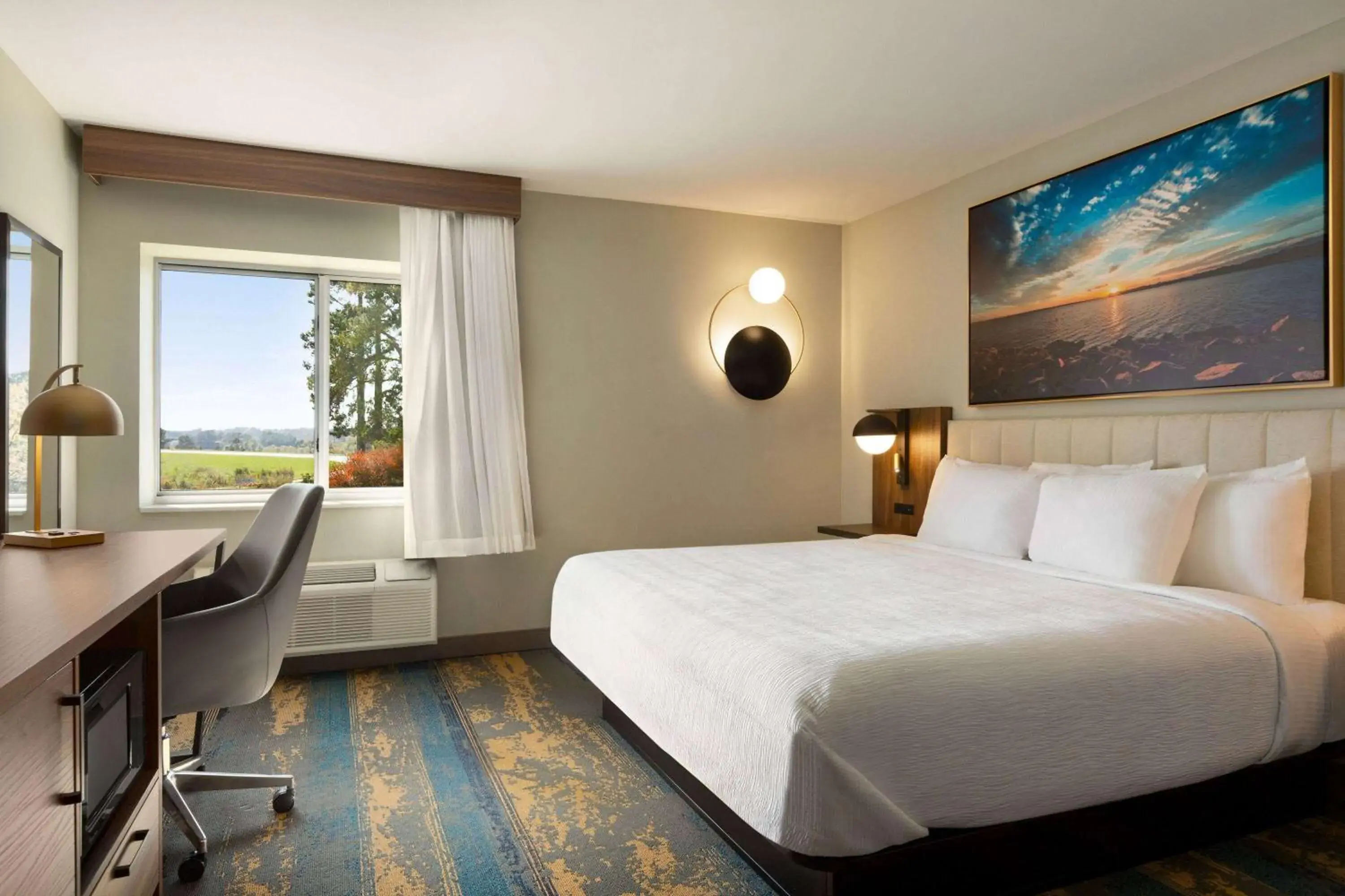 Photo of the whole room, Bed in La Quinta Inn by Wyndham Columbia NE Fort Jackson Photo of the whole room, Bed in La Quinta Inn by Wyndham Columbia NE Fort Jackson