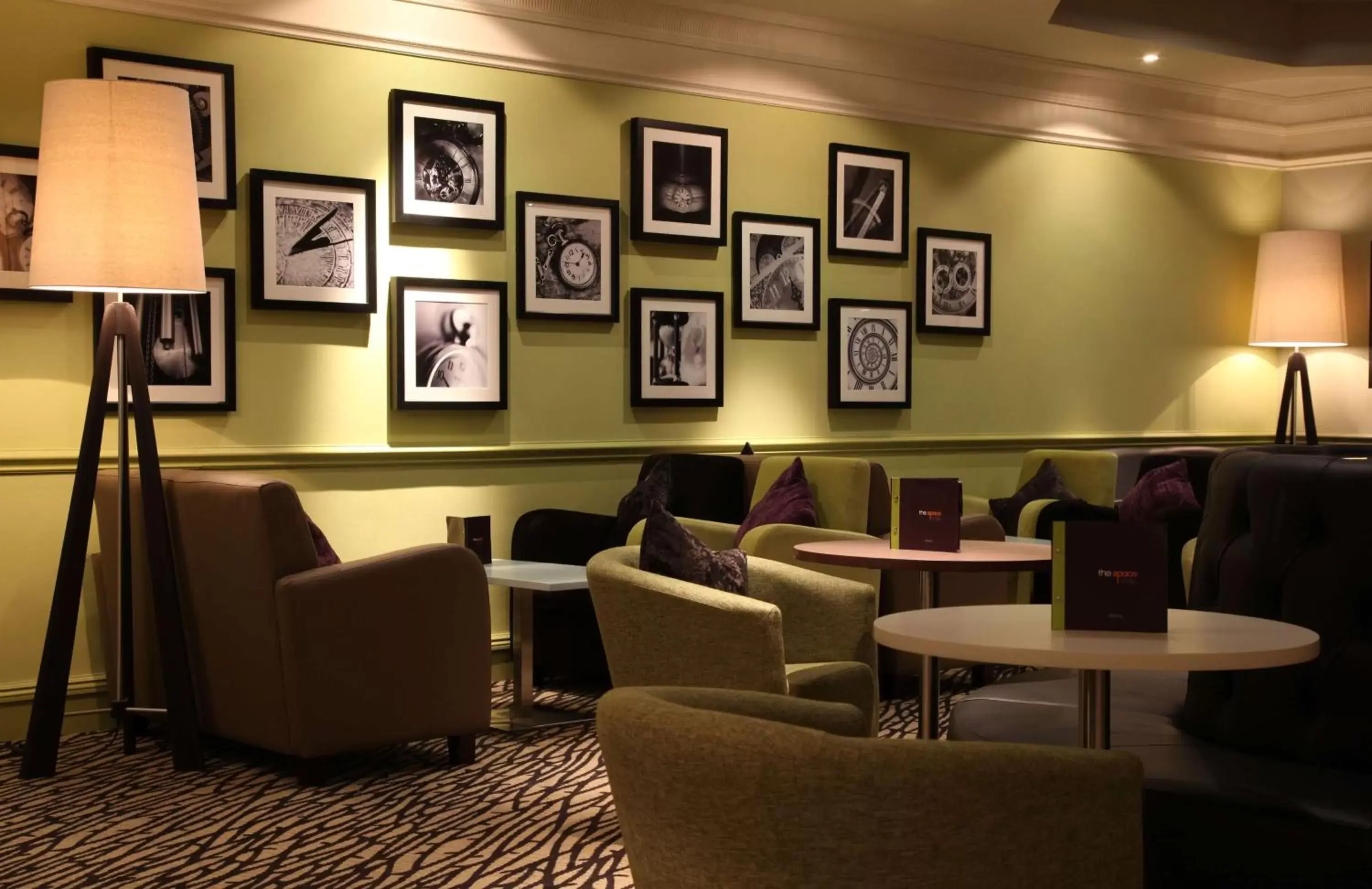 Lobby or reception in Doubletree By Hilton Glasgow Strathclyde