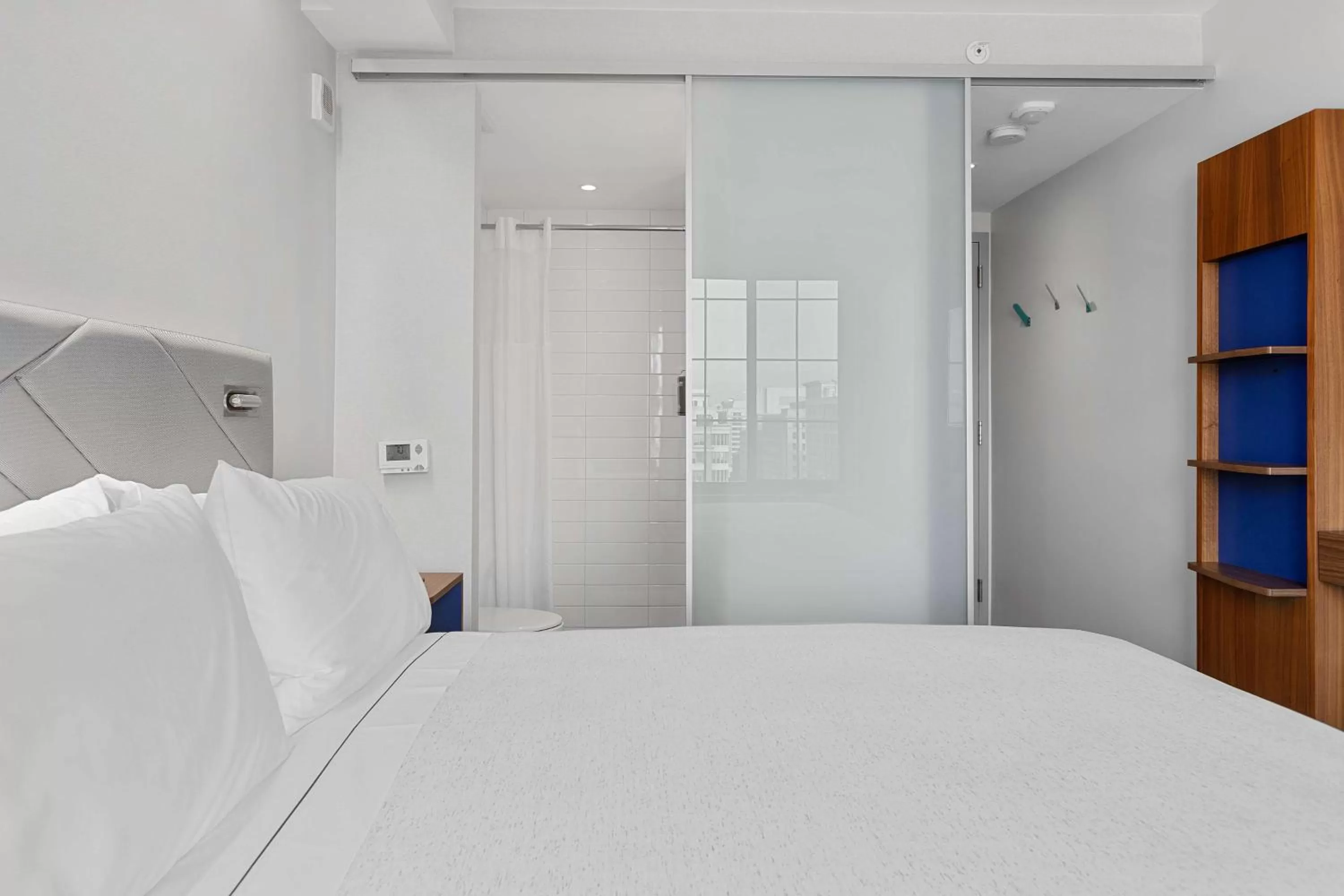 Bed in Motto by Hilton Washington DC City Center