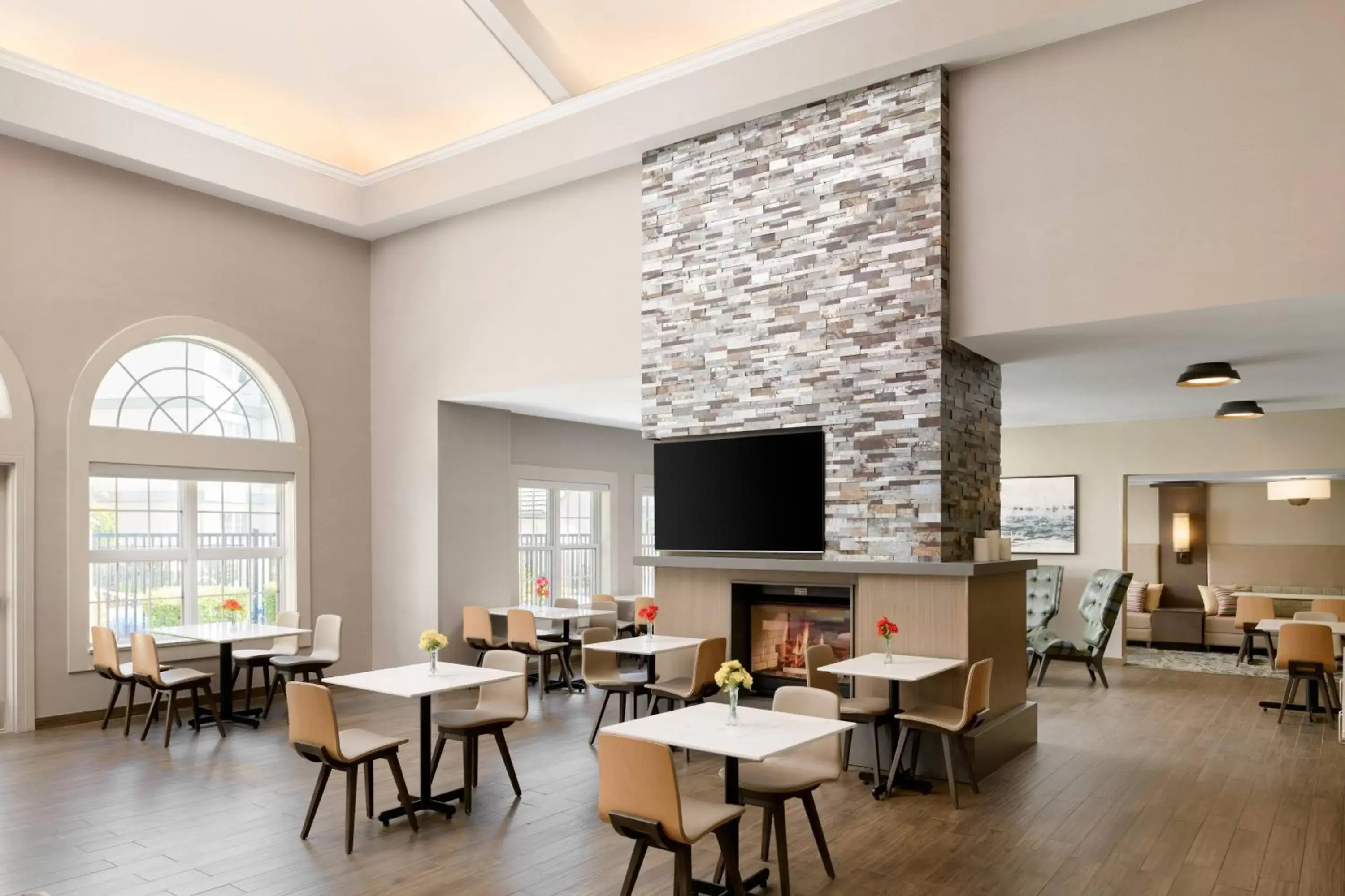 Restaurant/Places to Eat in Residence Inn Pleasanton