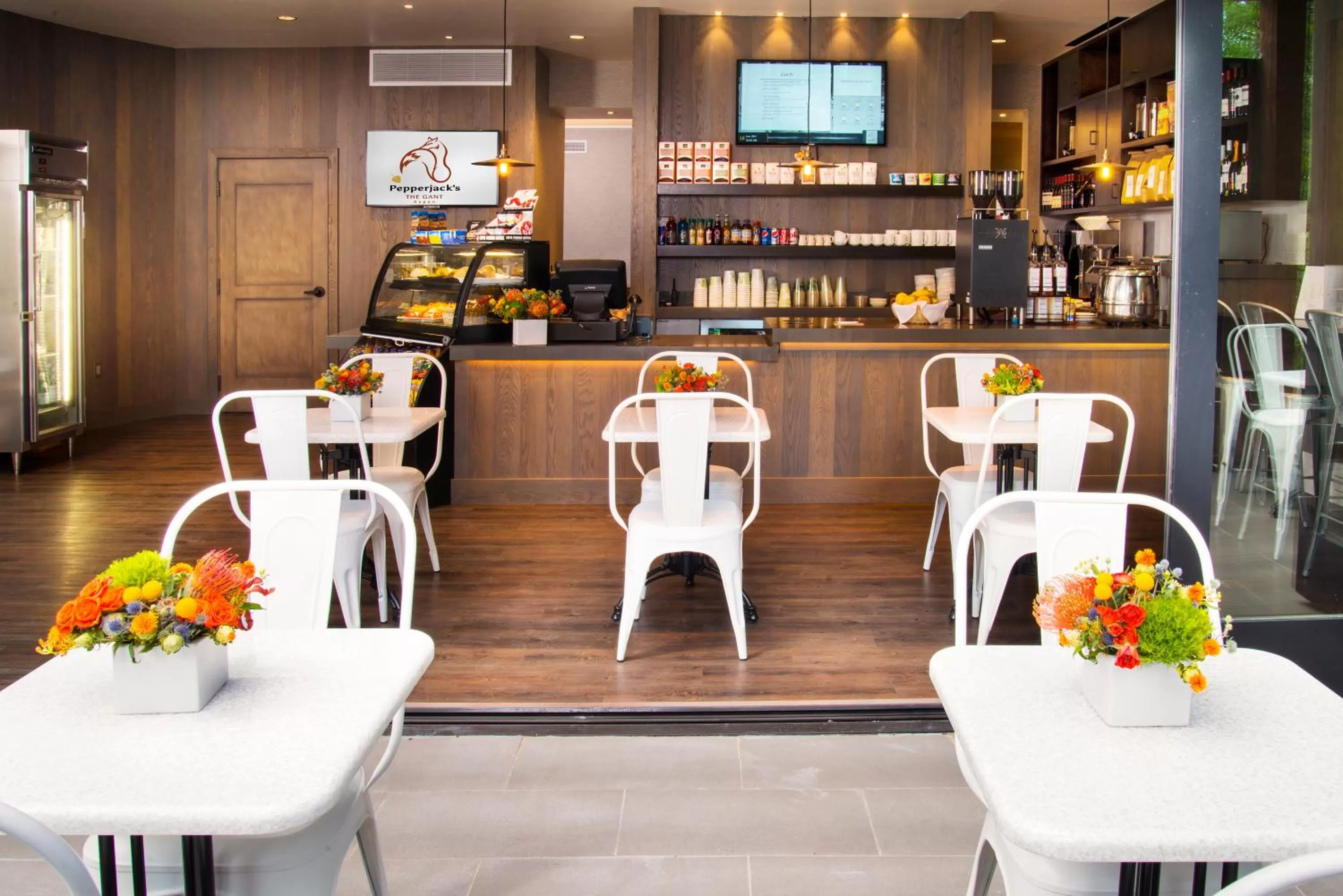 Restaurant/places to eat in The Gant