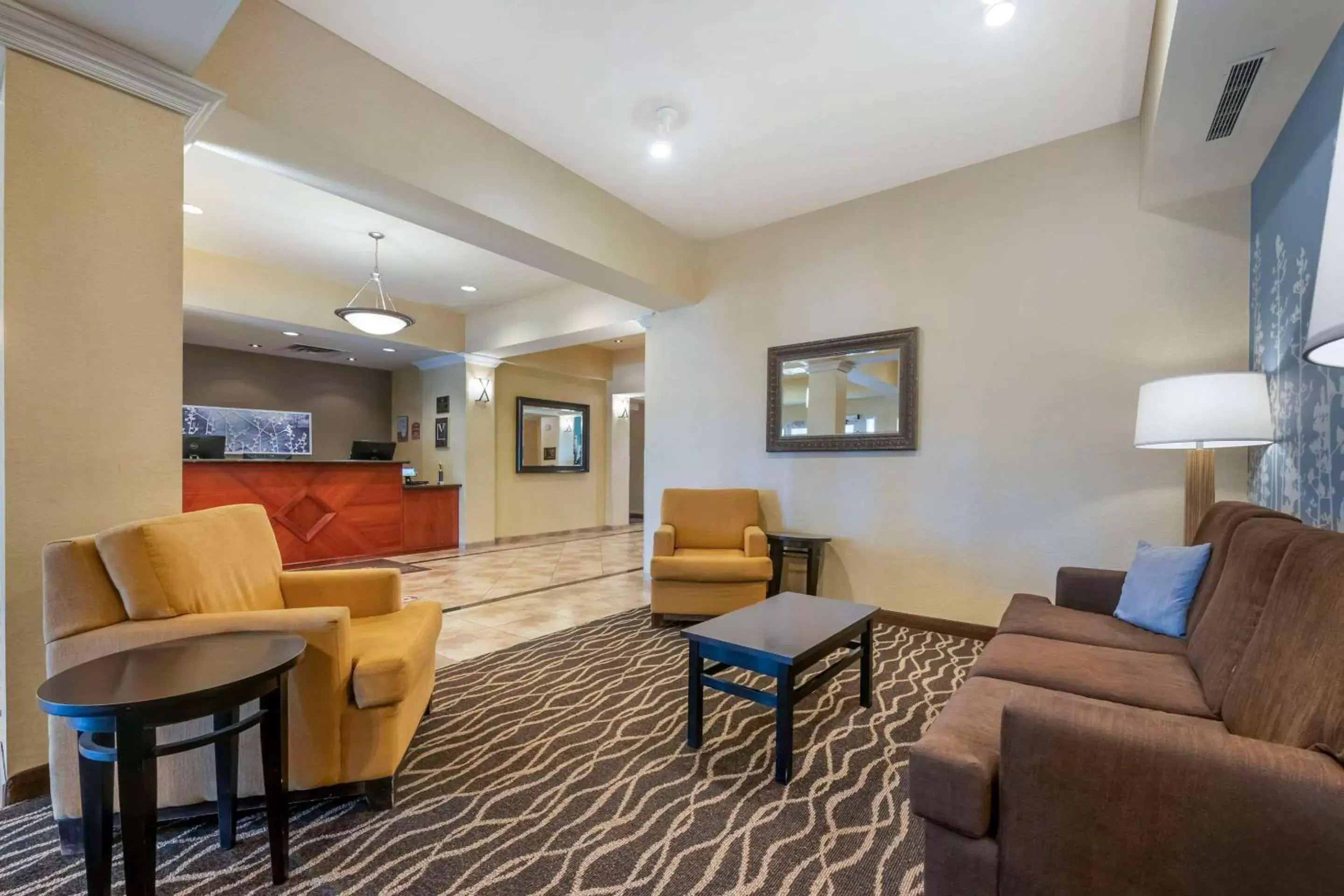 Lobby or reception, Seating Area in Sleep Inn & Suites Rapid City