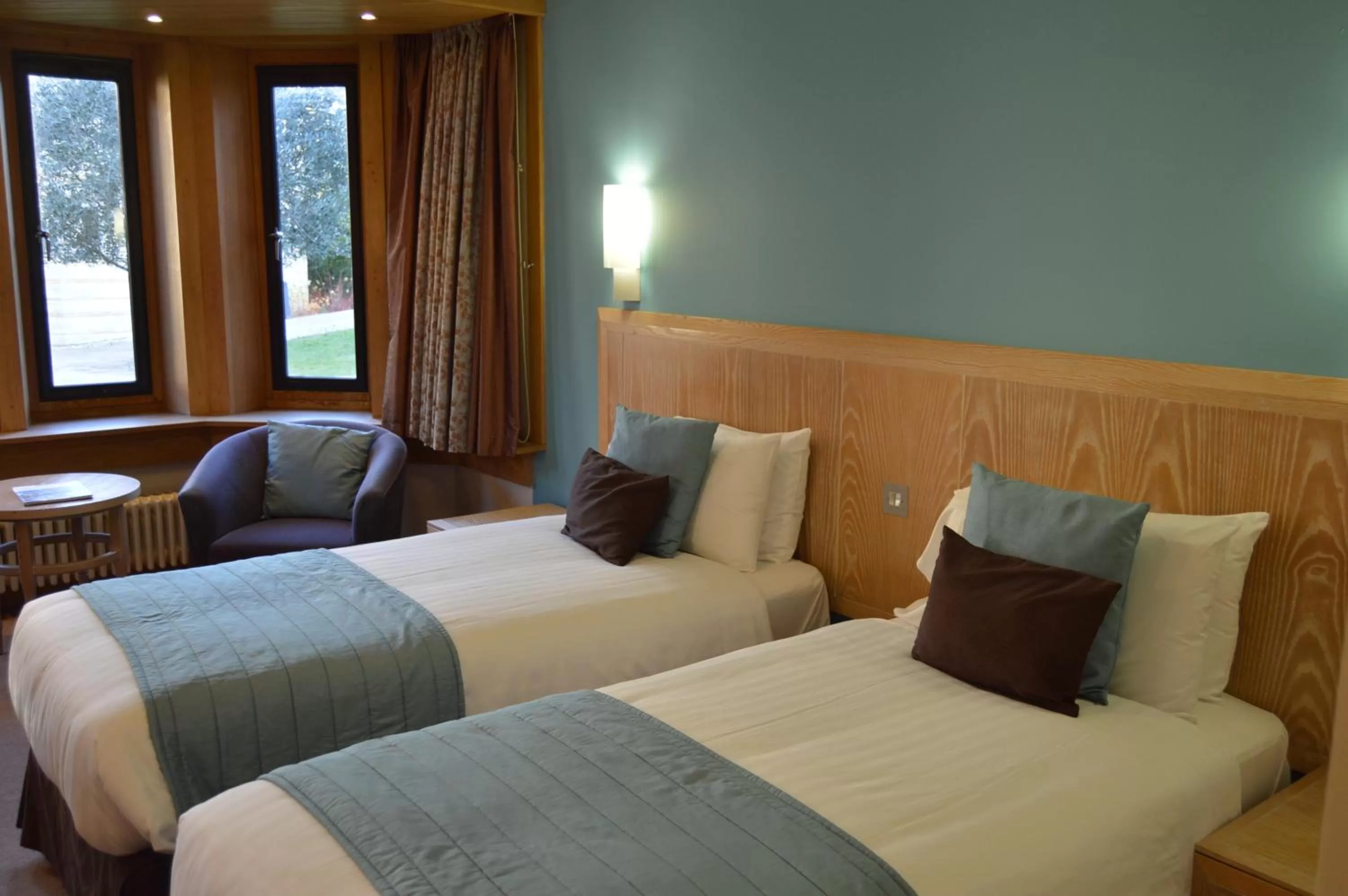 Photo of the whole room, Bed in Canterbury Cathedral Lodge