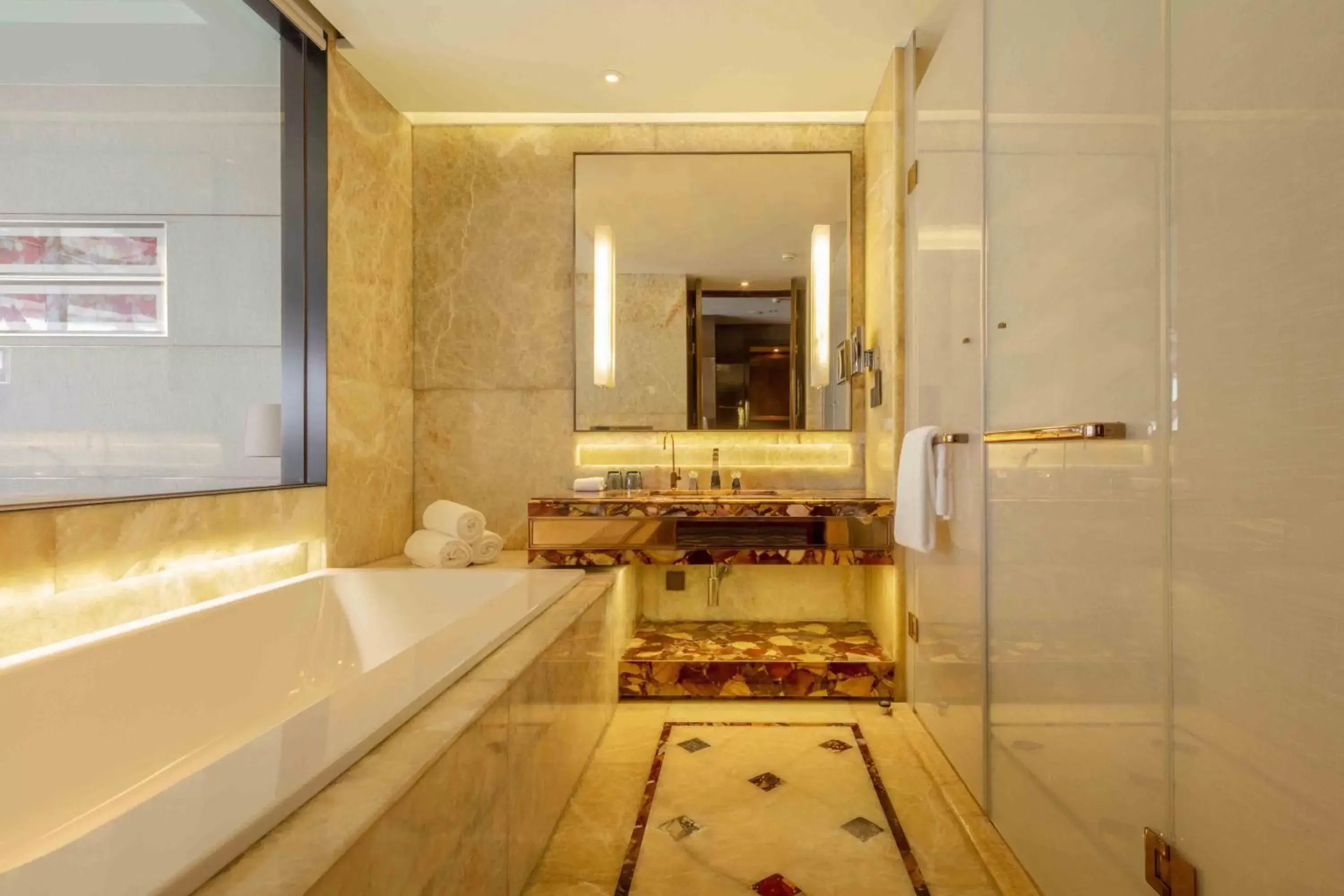 Bathroom in Sheraton Huzhou Taihu Lake Hot Spring Resort & Spa