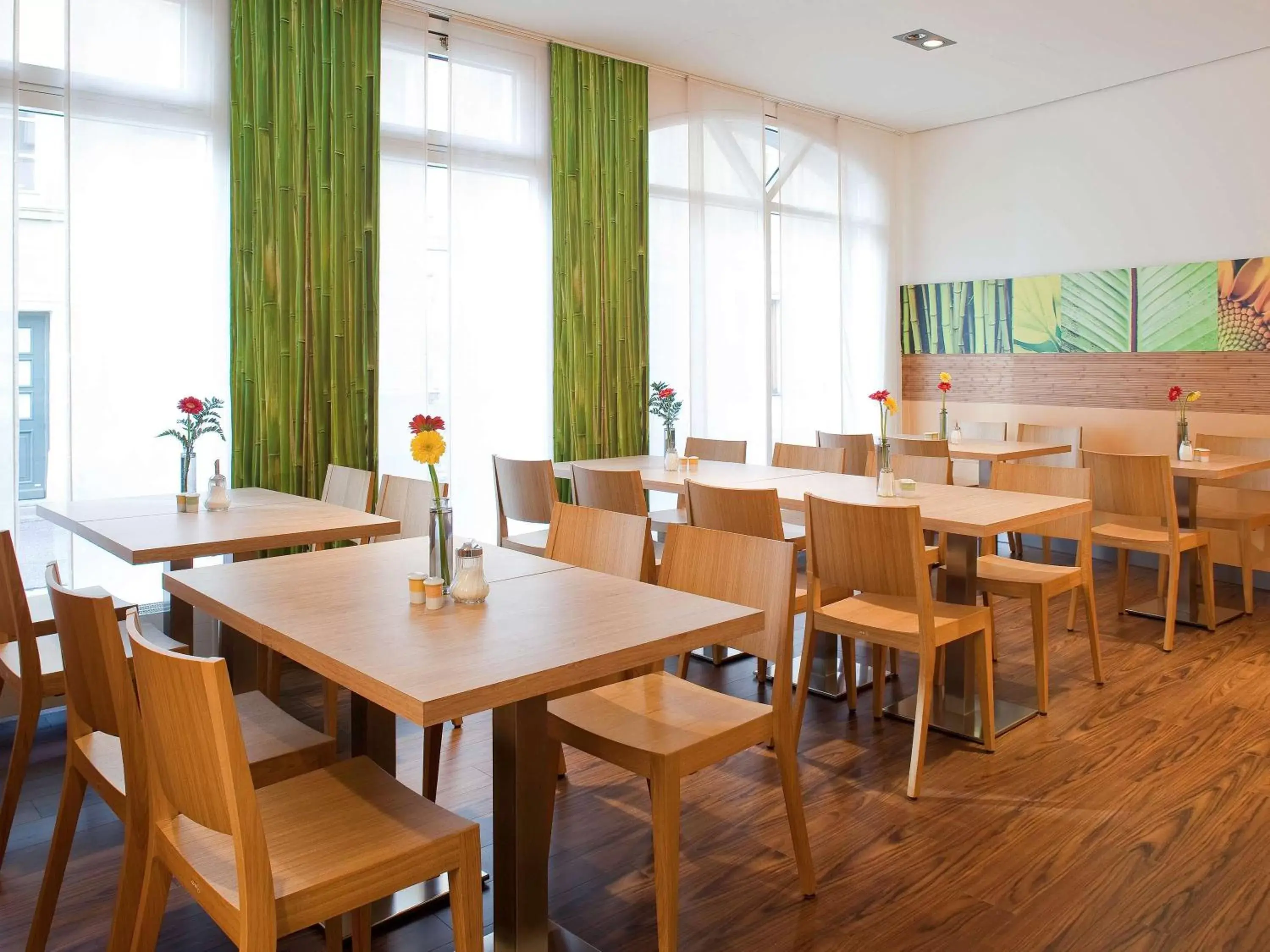 Lounge or bar, Restaurant/Places to Eat in ibis Bamberg Altstadt