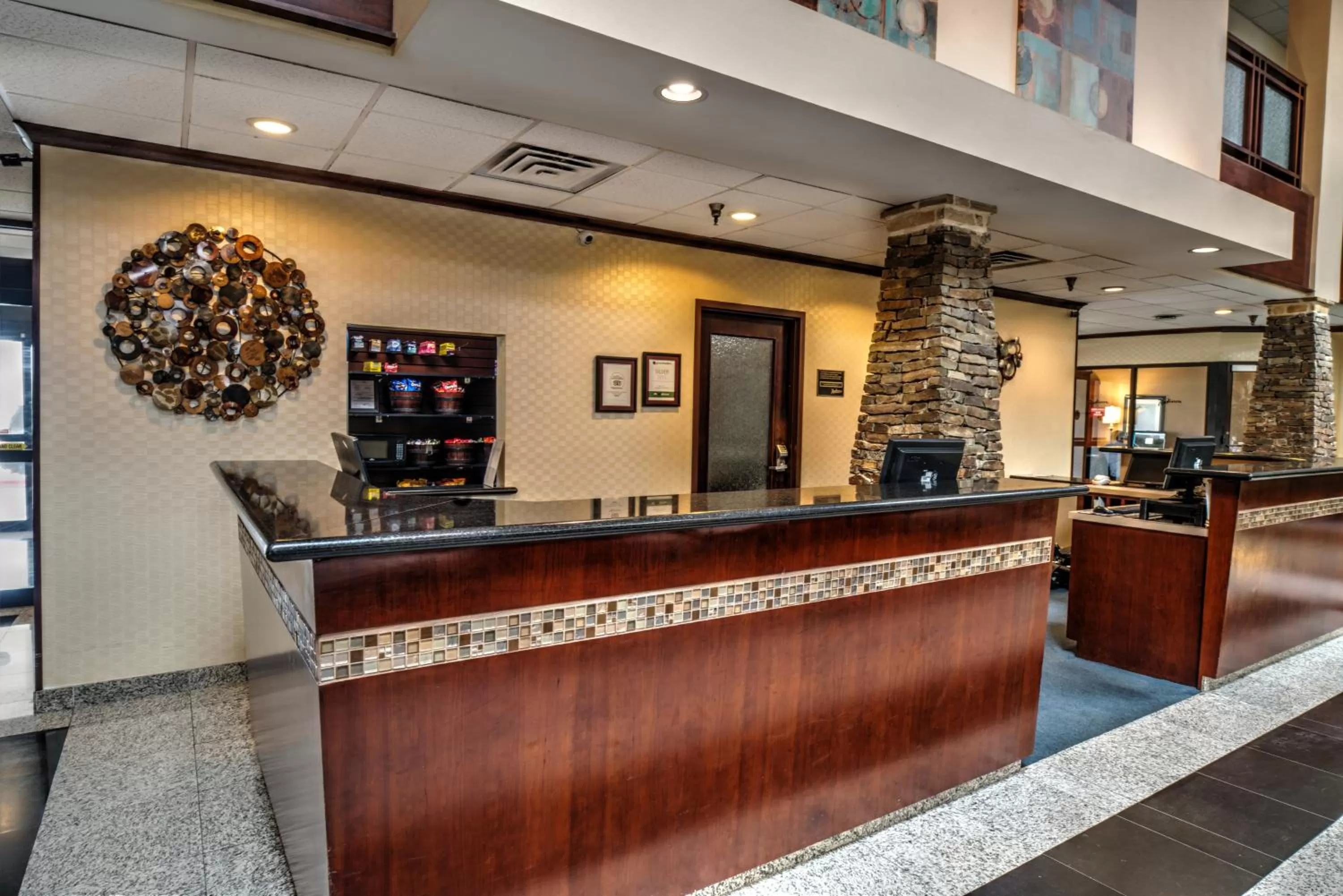 Lobby or reception in Radisson Hotel Fort Worth North-Fossil Creek