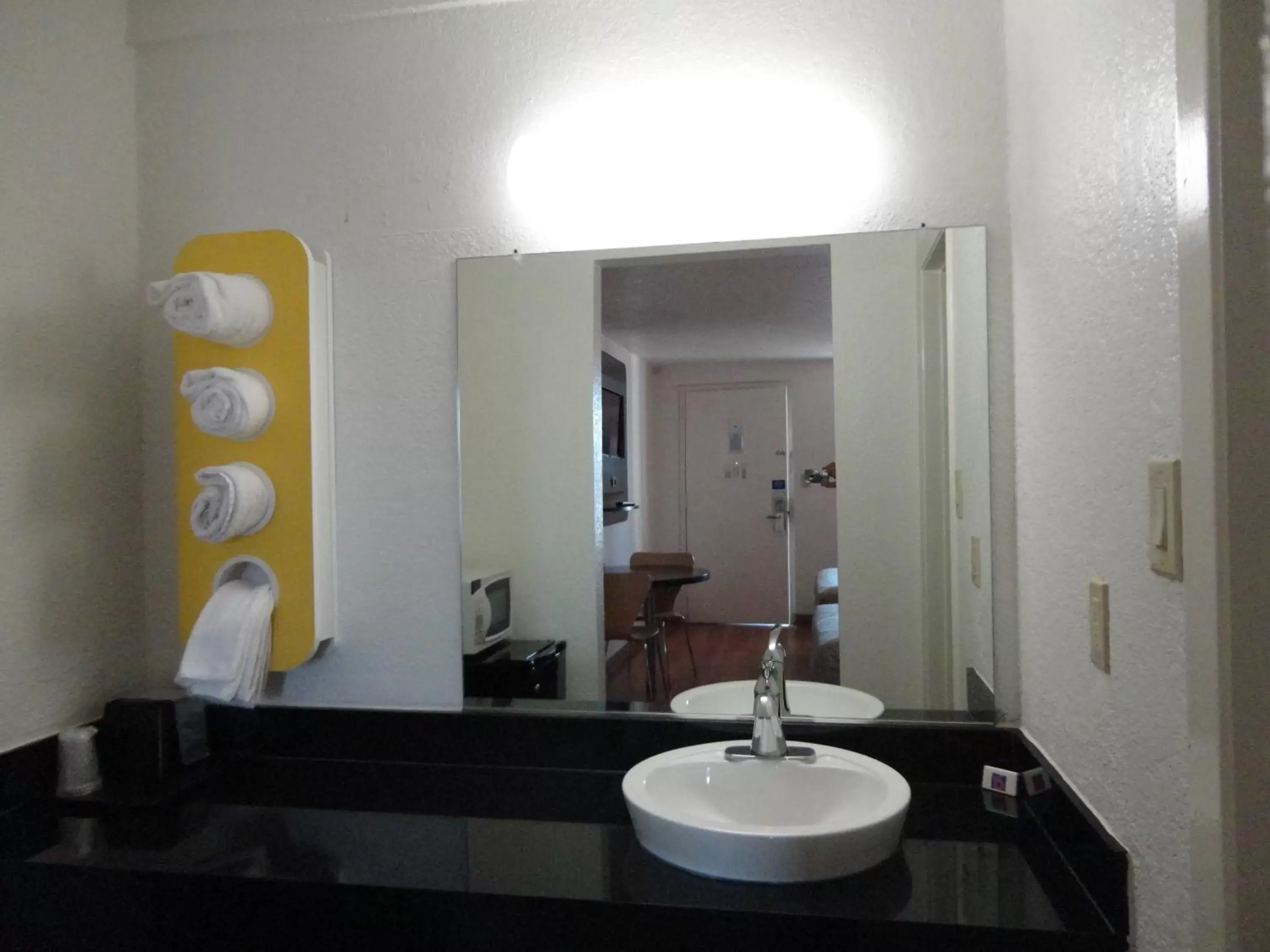 Bathroom in Motel 6-Round Rock, TX