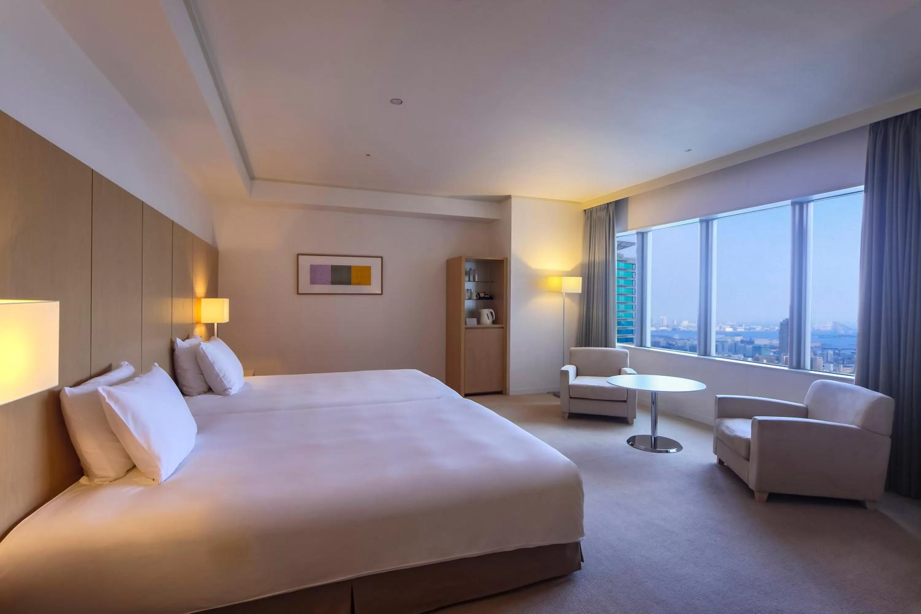 Bedroom, Bed in ANA Crowne Plaza Kobe by IHG