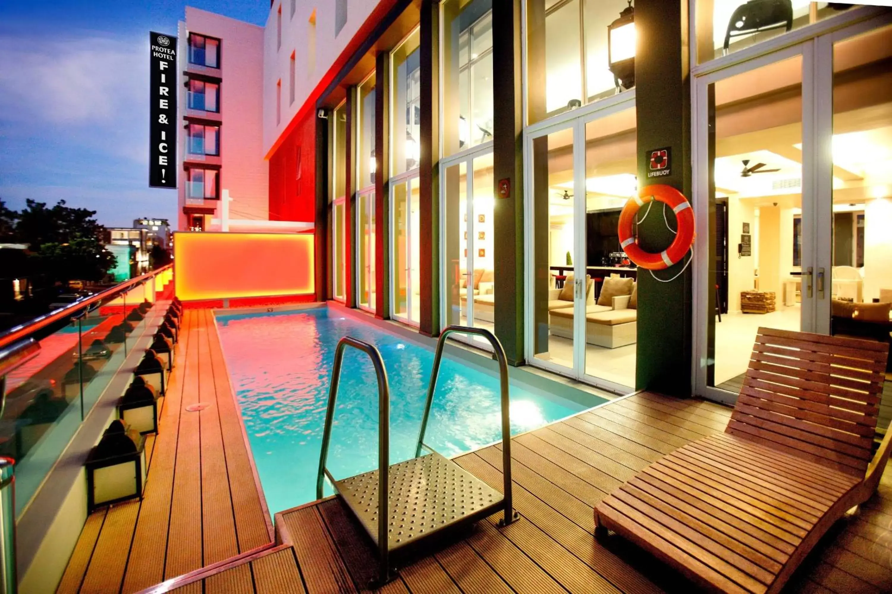 Swimming Pool in Protea Hotel Fire & Ice by Marriott Cape Town