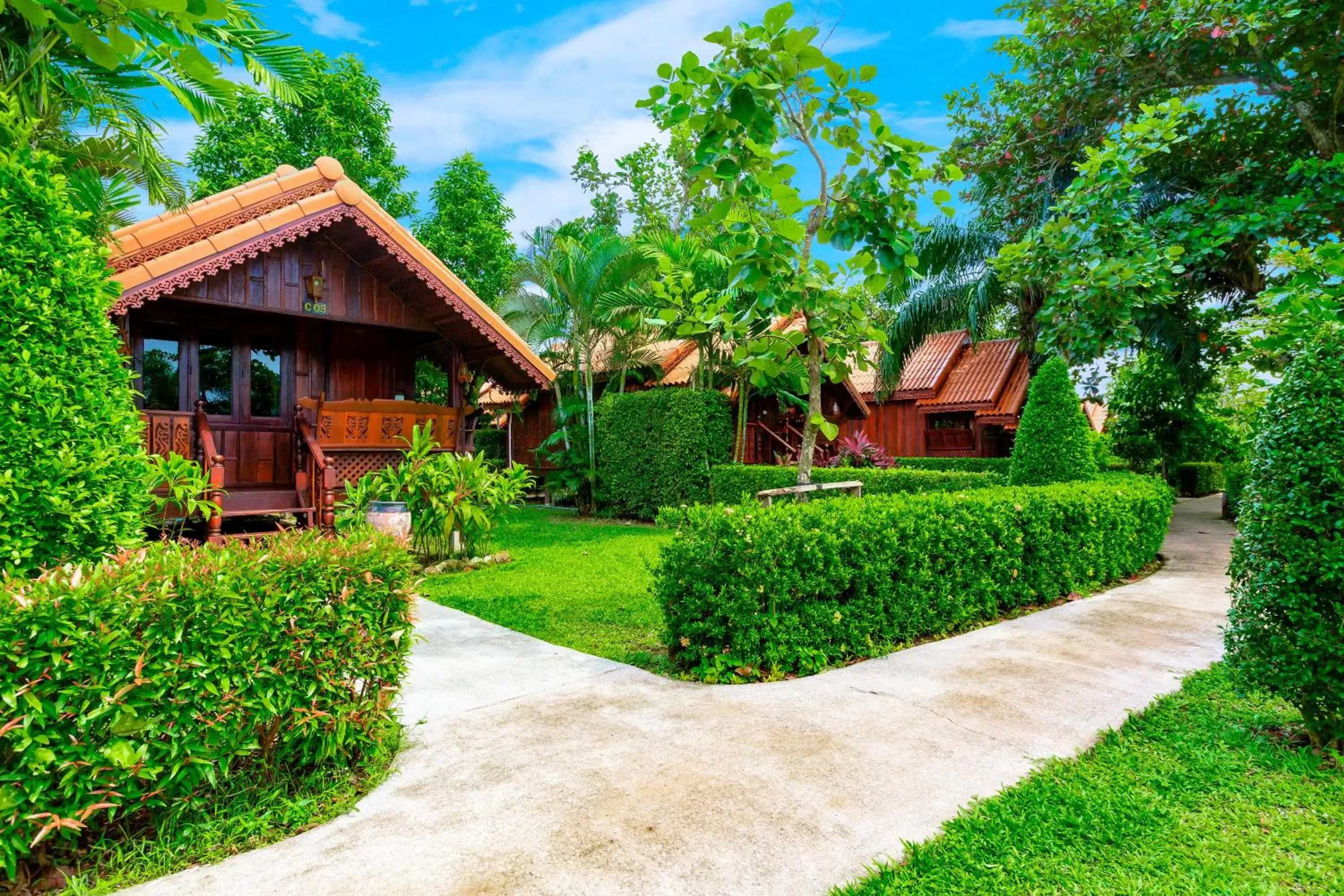 Facade/entrance, Property Building in Diamond Beach Resort