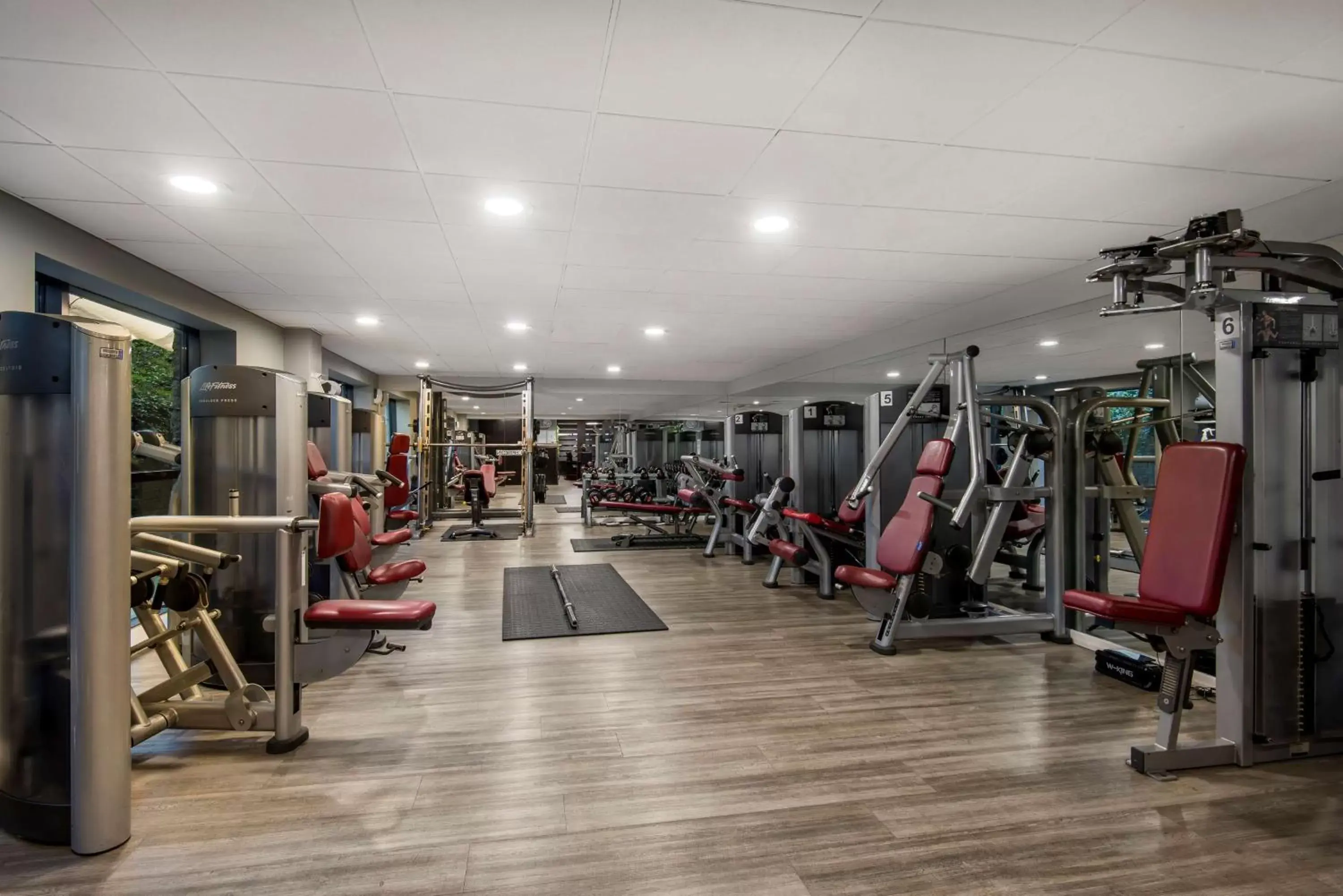 Spa and wellness centre/facilities, Fitness Center/Facilities in Radisson Blu Manchester Airport
