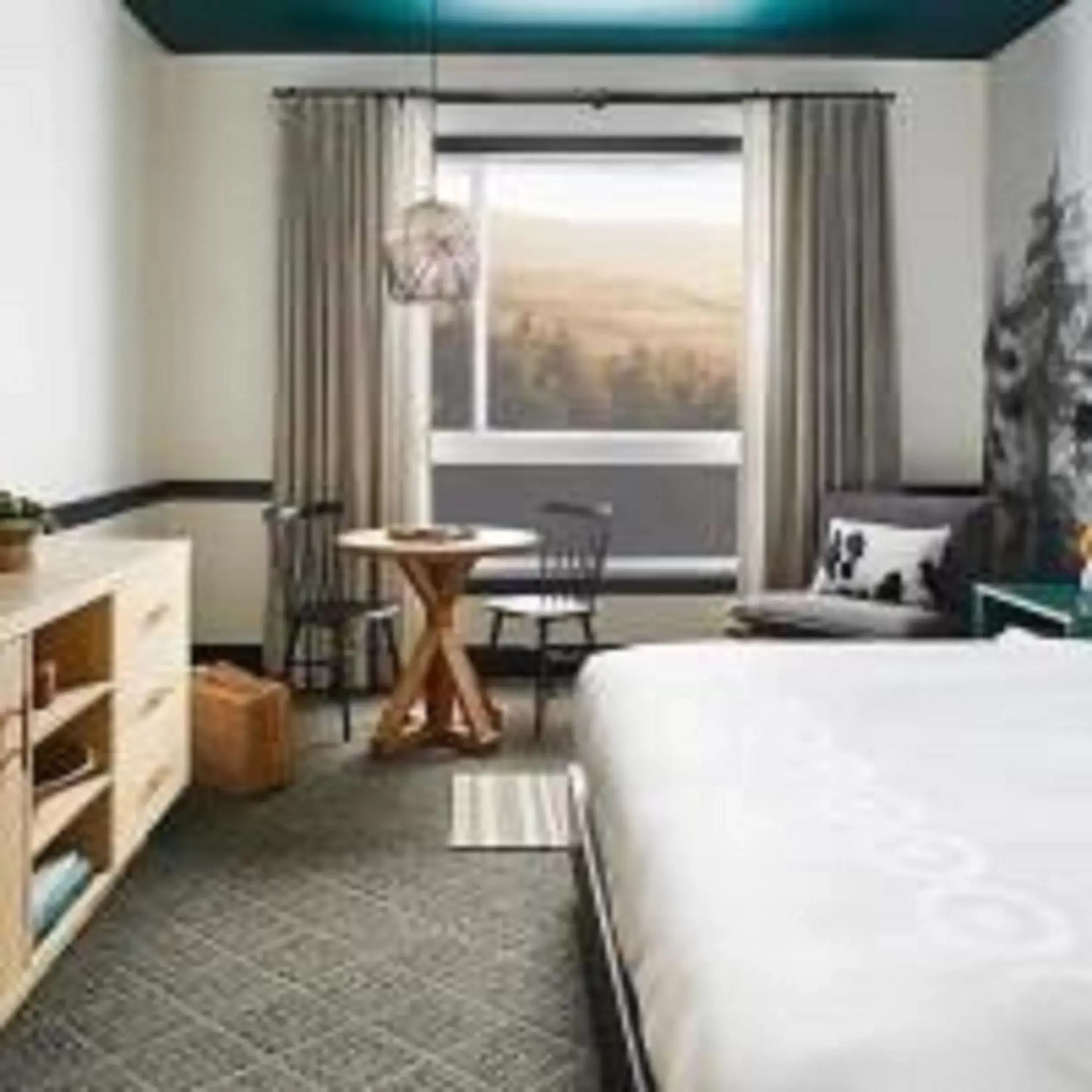 Photo of the whole room, Bed in El Capitan Hotel Photo of the whole room, Bed in El Capitan Hotel