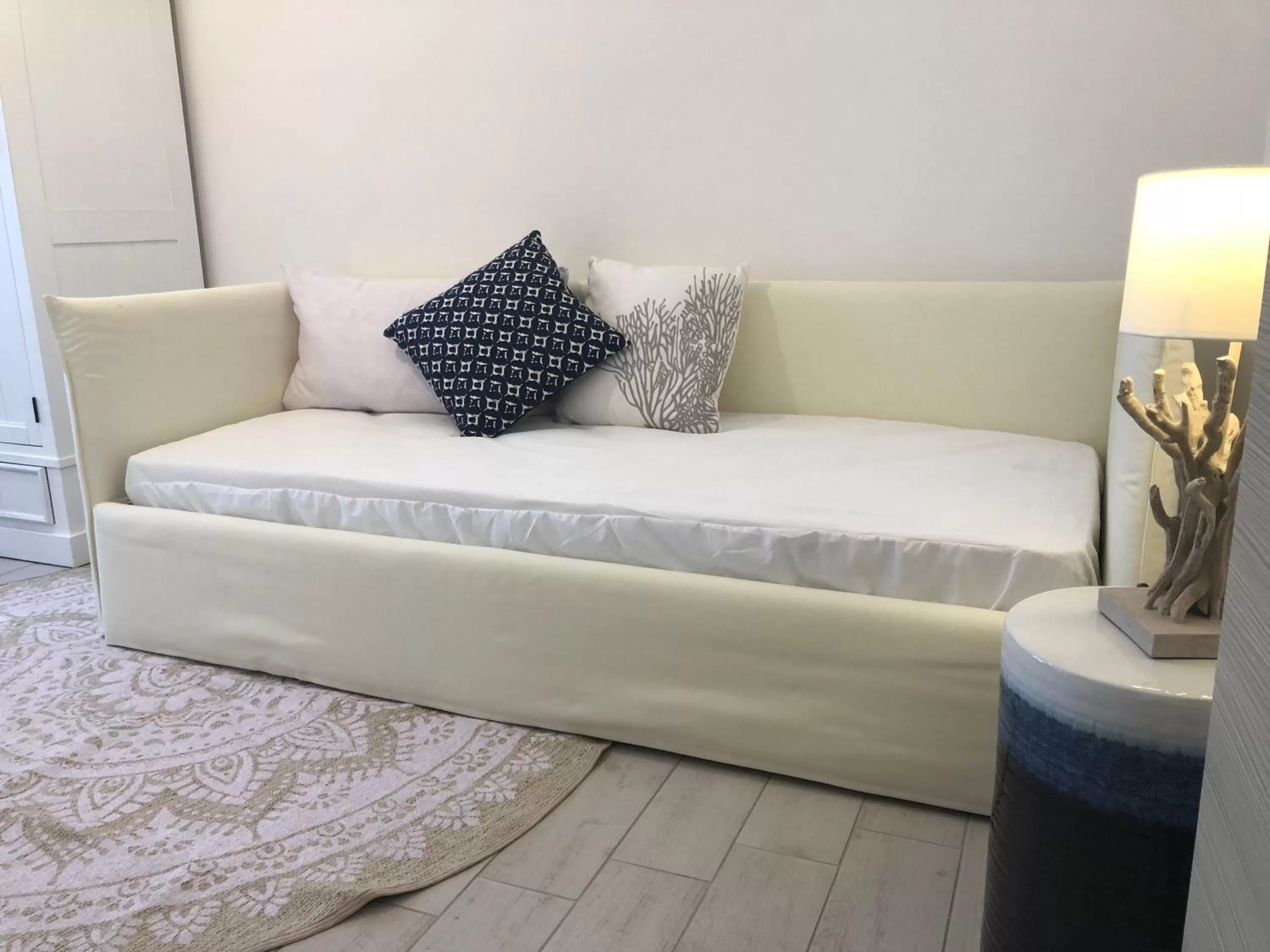 Living room, Bed in Residence Mar Mediterraneo