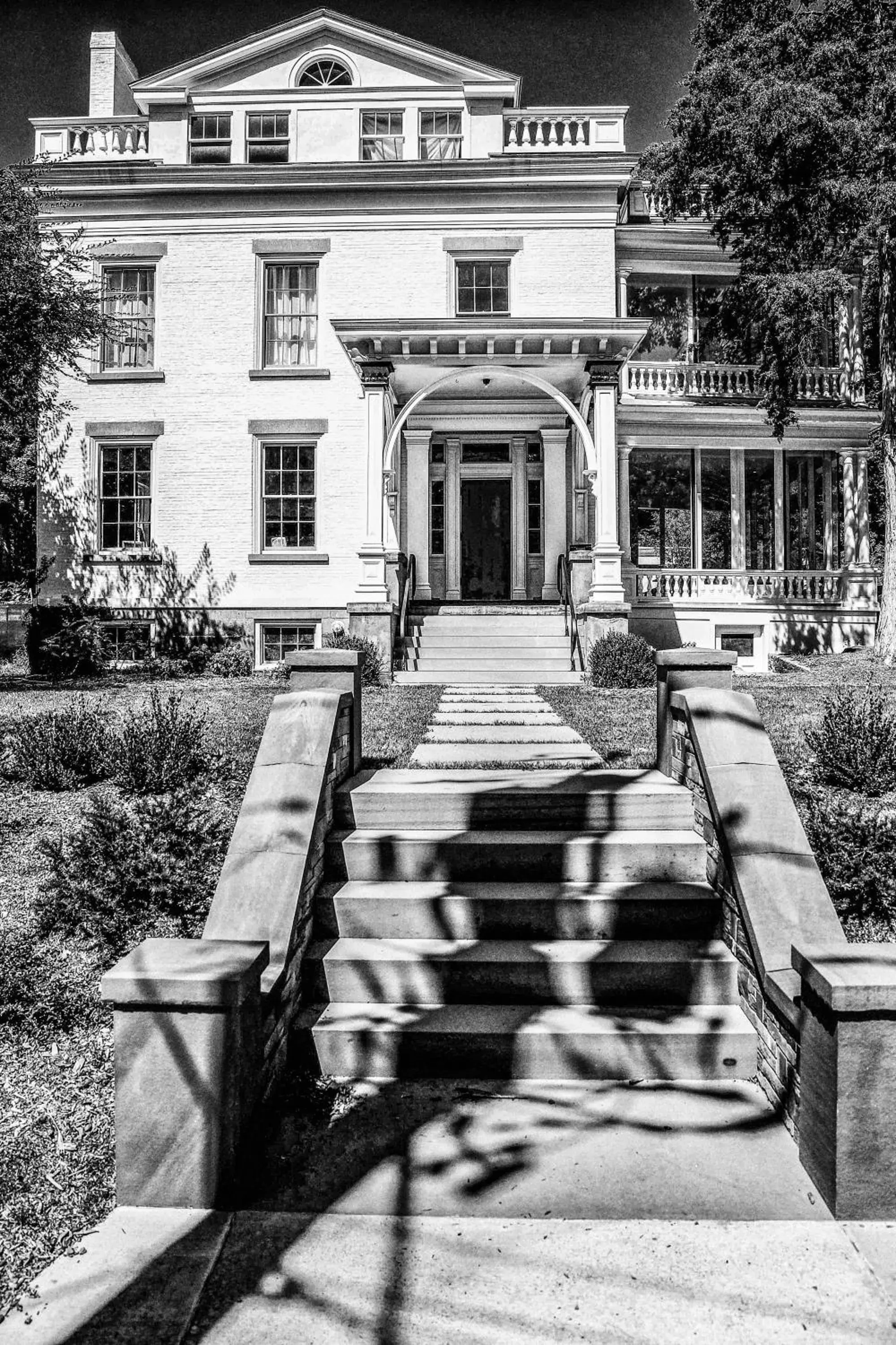 Facade/entrance, Property Building in Argos Inn - Ithaca's Boutique Hotel