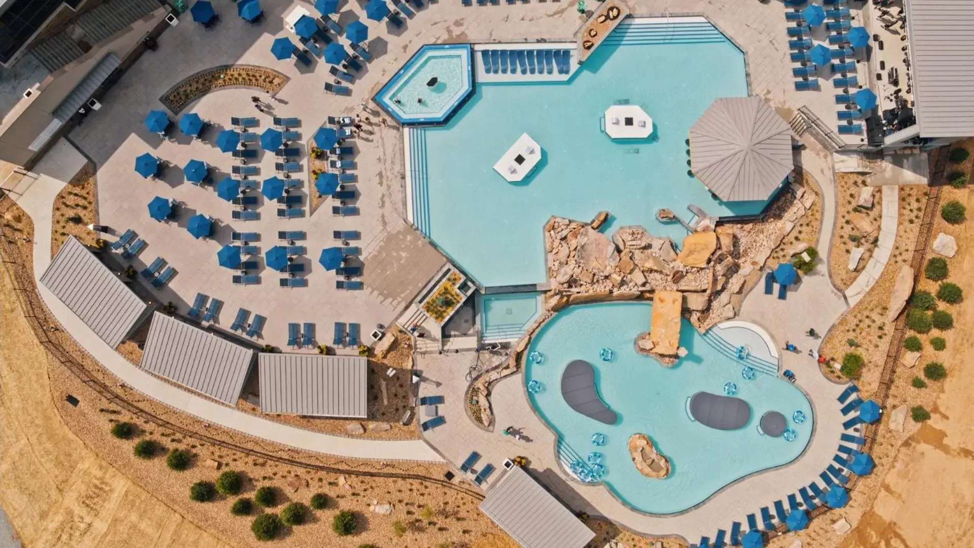 Swimming pool, Bird's-eye View in Nemacolin