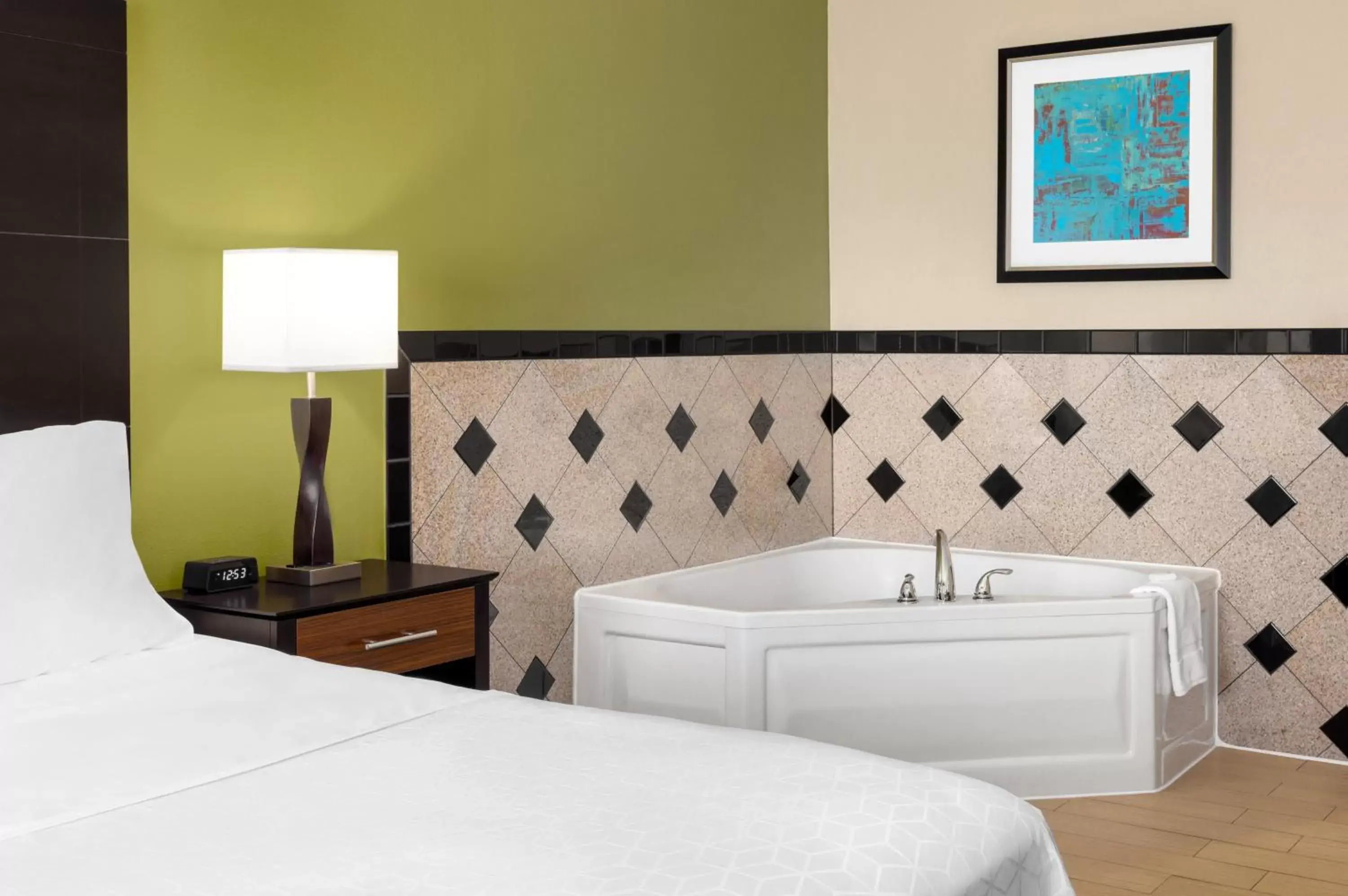 Photo of the whole room, Bathroom in Holiday Inn Express Hotel & Suites Edmond, an IHG Hotel