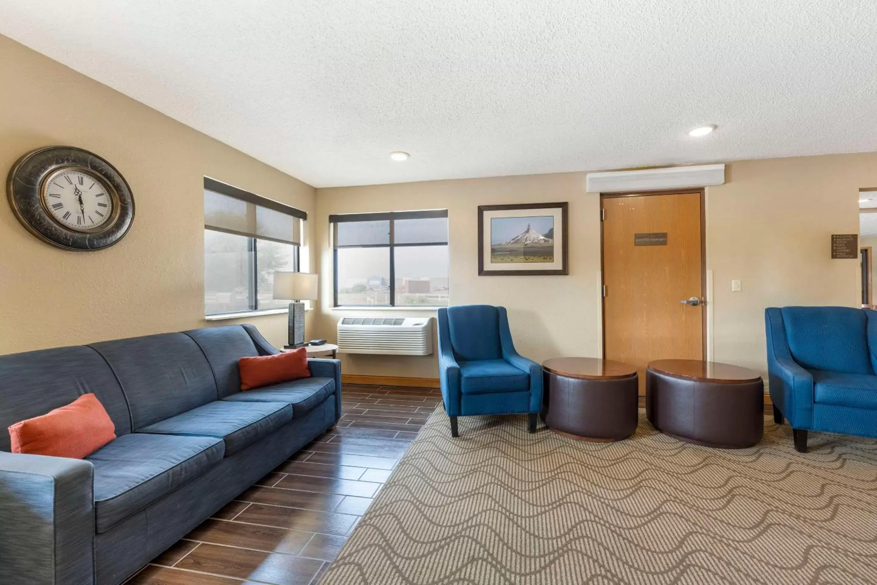 Lobby or reception, Seating Area in Comfort Inn Lexington