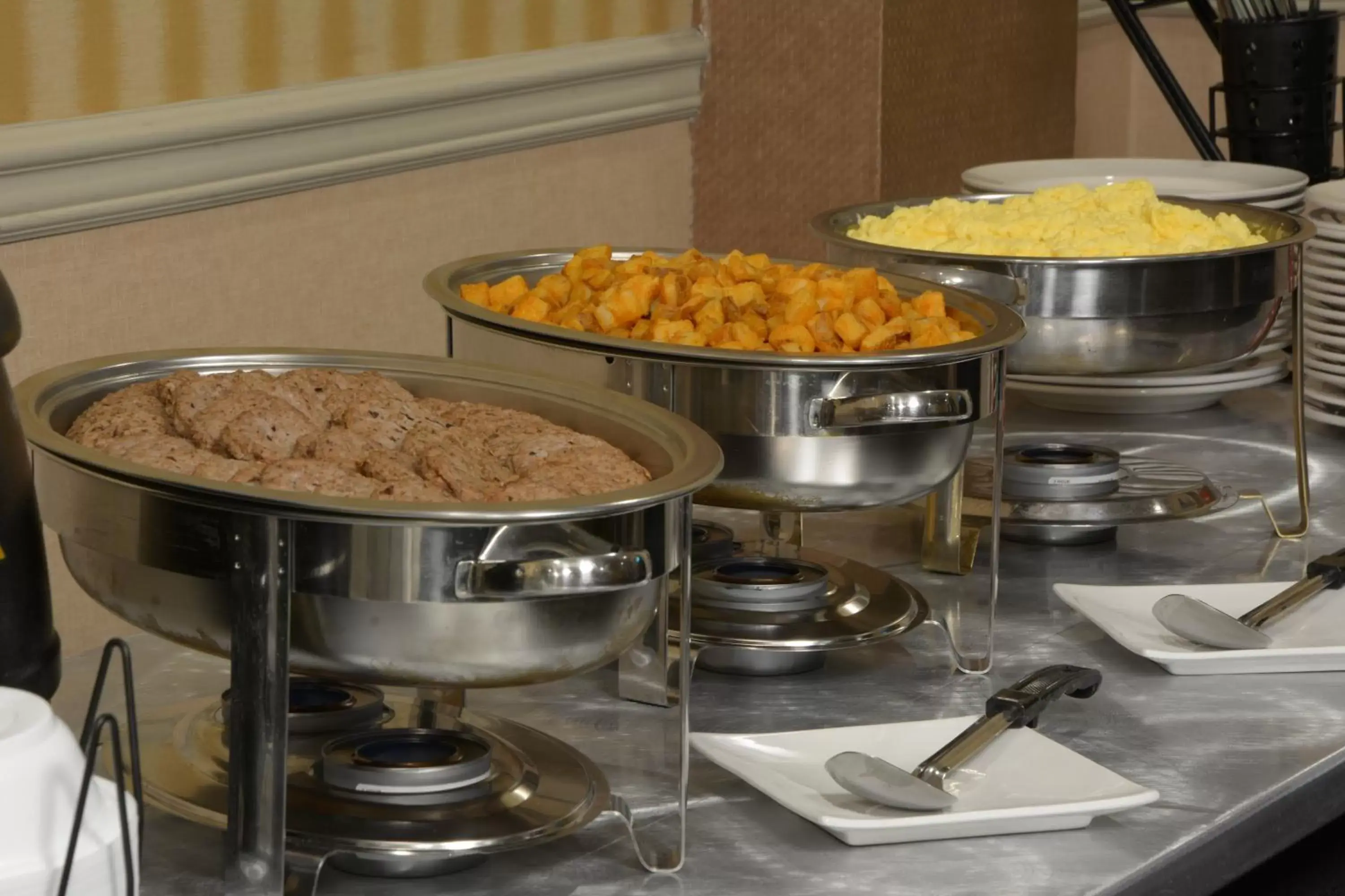 Continental breakfast in Adria Hotel and Conference Center