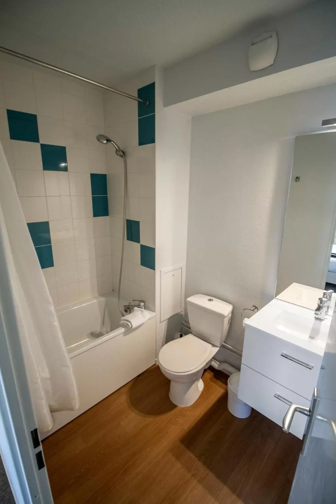 Bathroom in KOSY Appart'hôtel Le Champ De Mars Reims