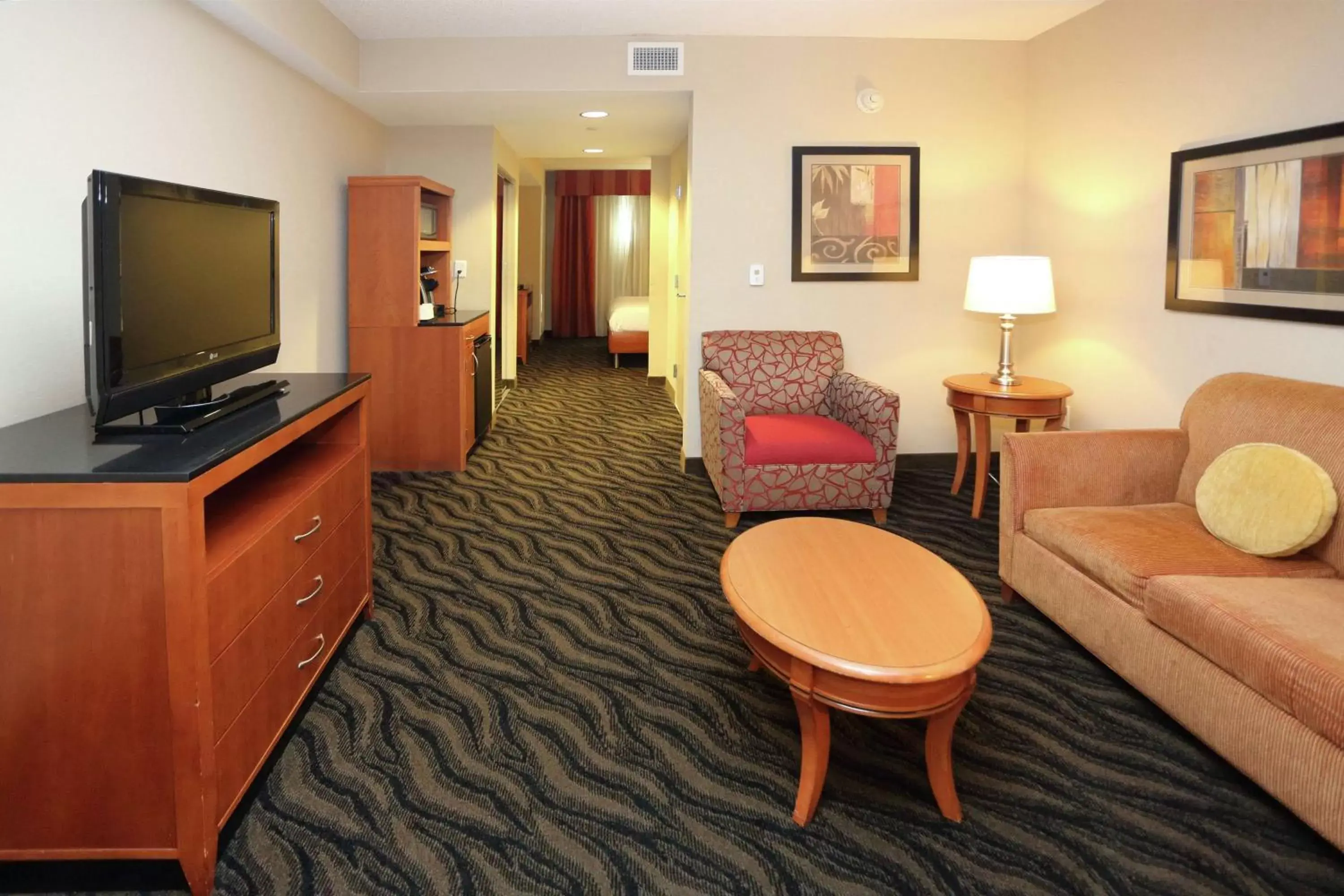 Junior Suite in Hilton Garden Inn Chesapeake/Suffolk Junior Suite in Hilton Garden Inn Chesapeake/Suffolk