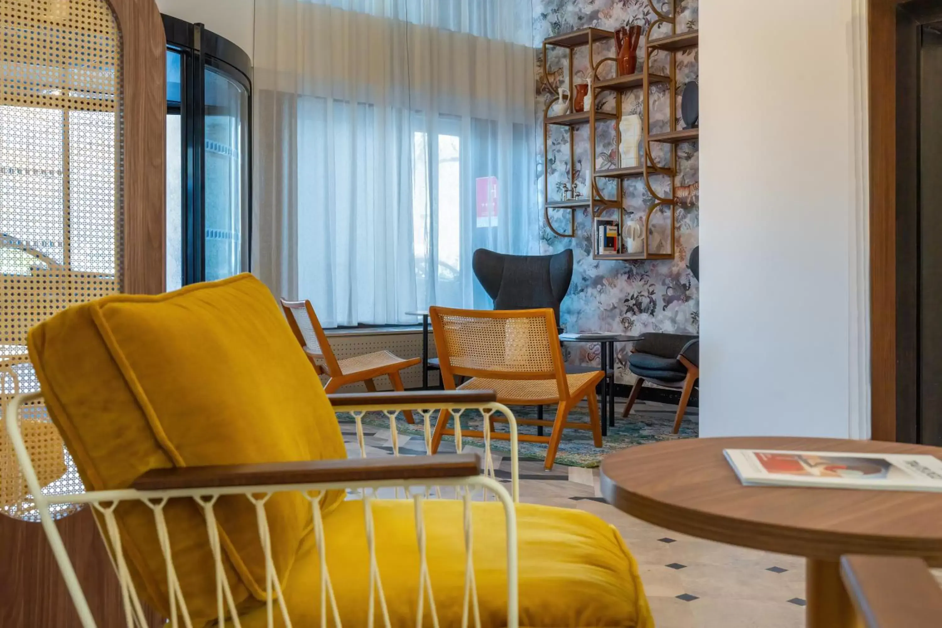 Lobby or reception, Seating Area in Le Splendid Hotel Lac D'Annecy - Handwritten Collection