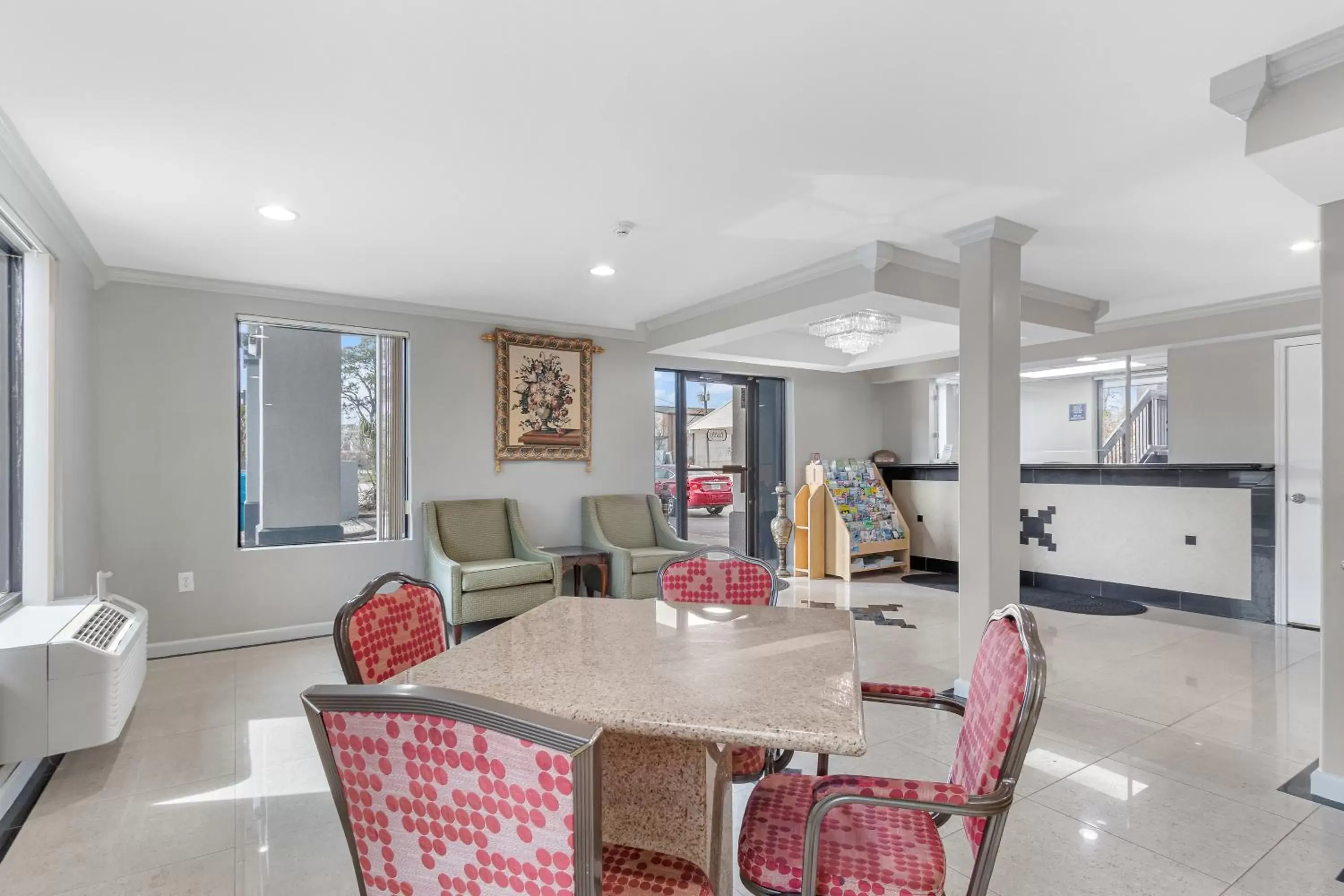 Lobby or reception in Regency Inn Near Boardwalk & Hurlburt Field Lobby or reception in Regency Inn Near Boardwalk & Hurlburt Field