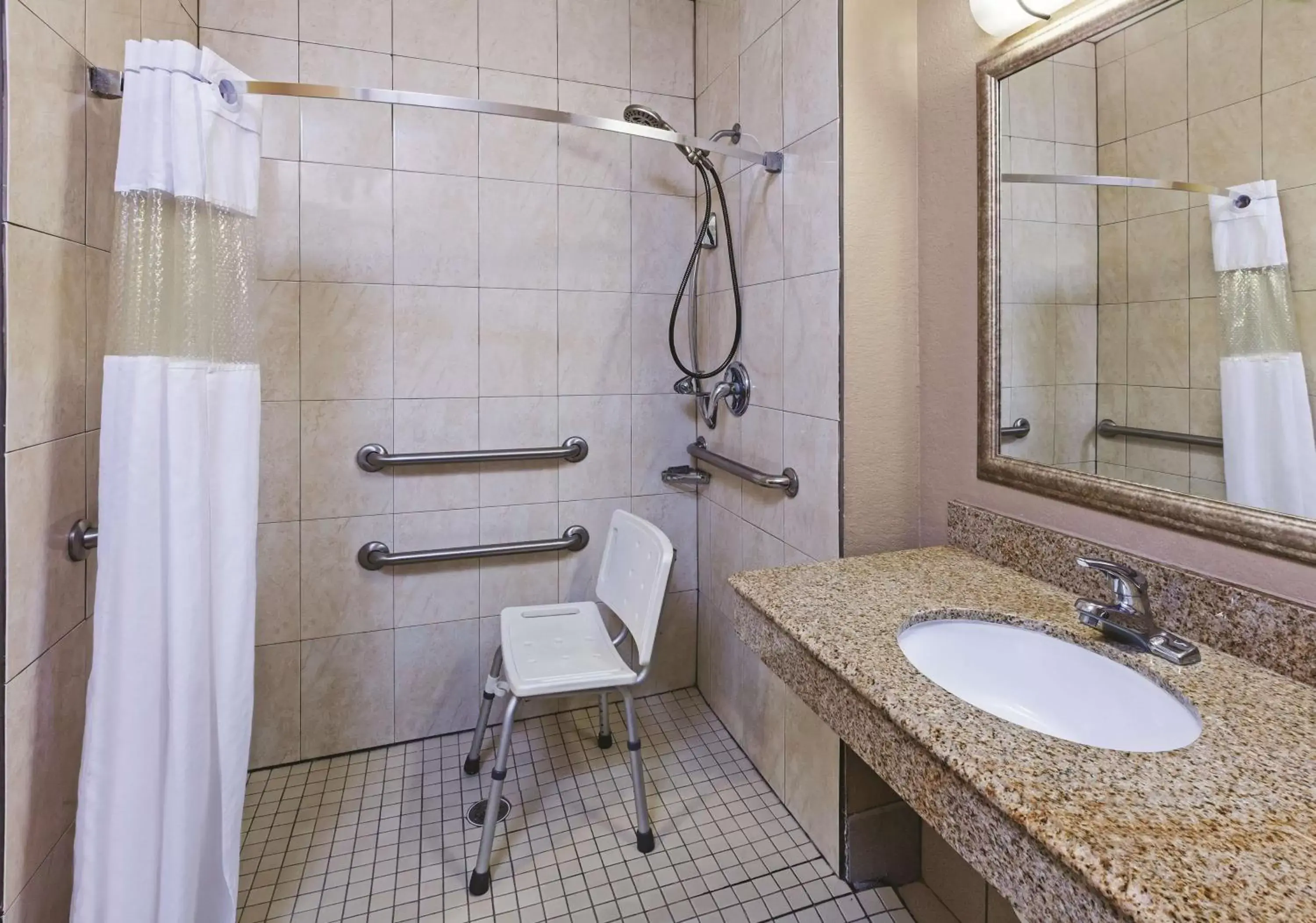 Photo of the whole room, Bathroom in La Quinta by Wyndham Pearland