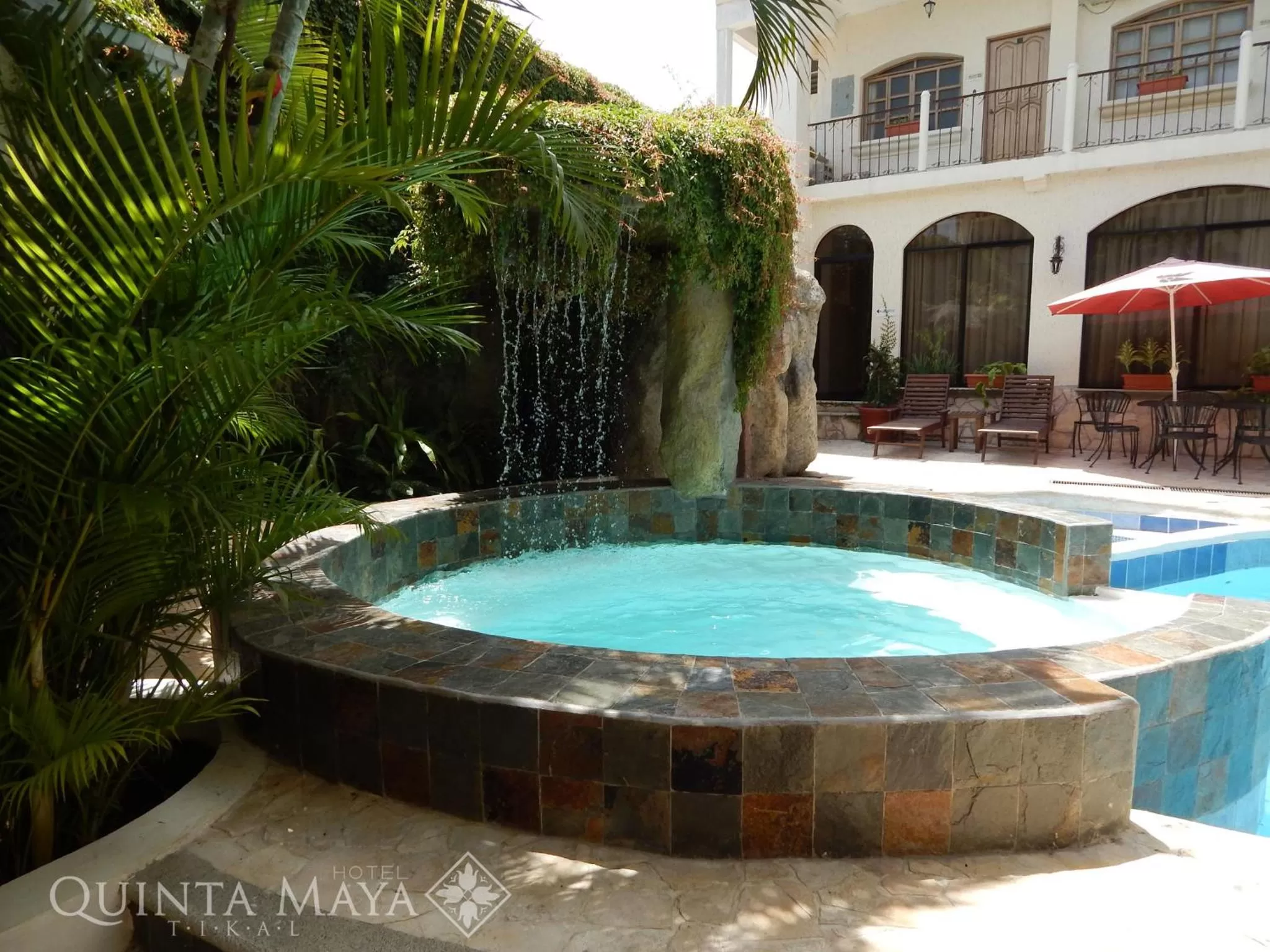 Hot Tub in Hotel Quinta Maya