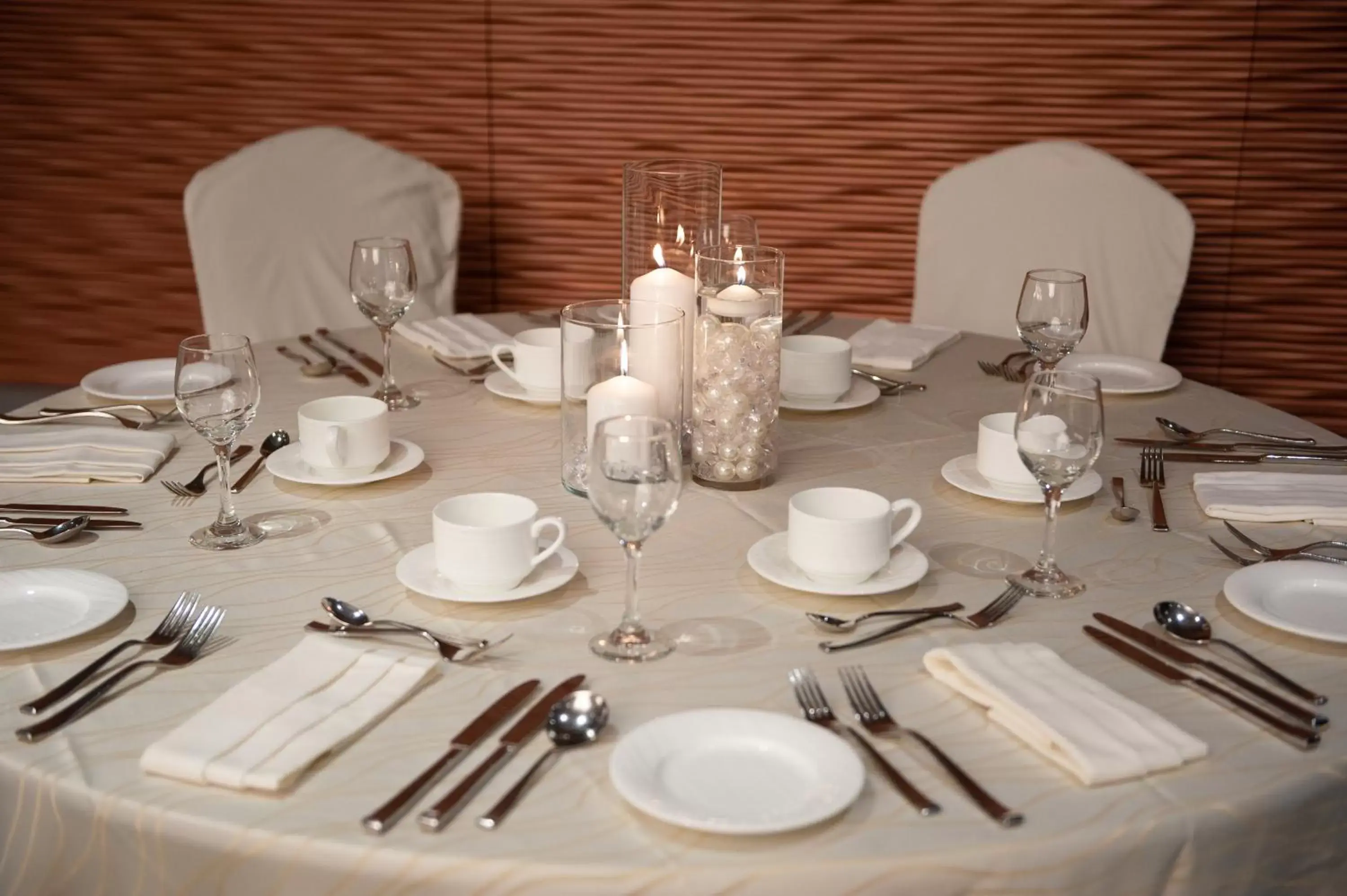 Banquet/Function facilities, Restaurant/Places to Eat in Matrix Hotel