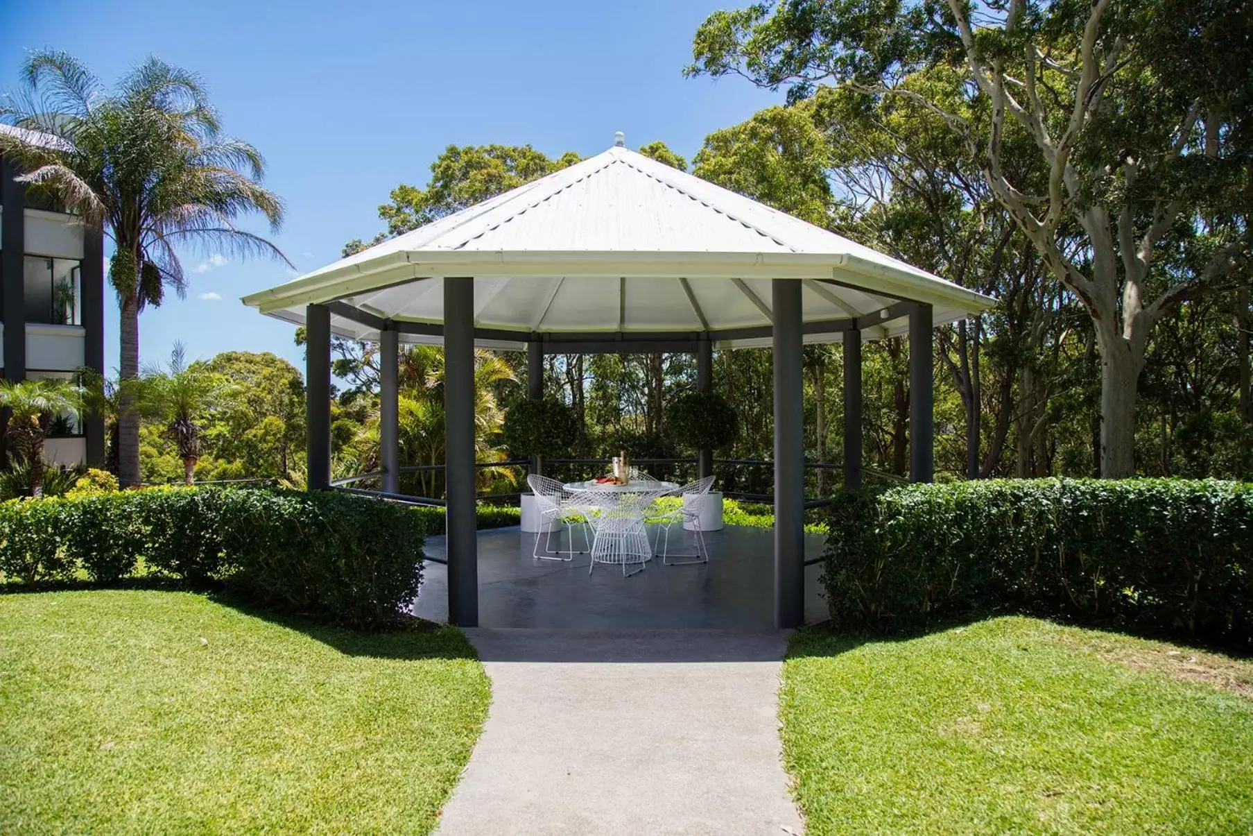 Garden view in BEST WESTERN PLUS Apollo Hotel Newcastle Garden view in BEST WESTERN PLUS Apollo Hotel Newcastle