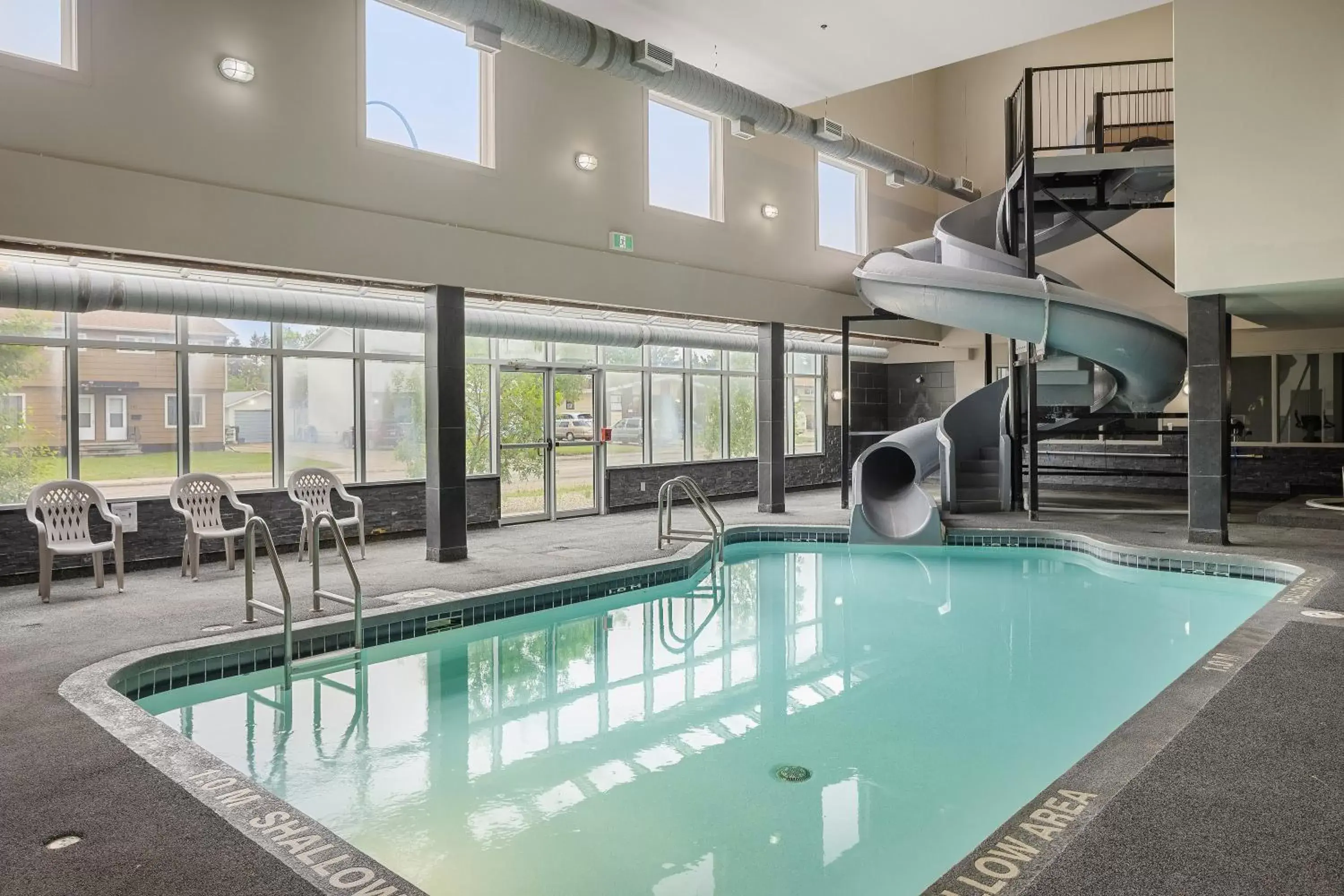 Swimming Pool in Home Inn & Suites Yorkton