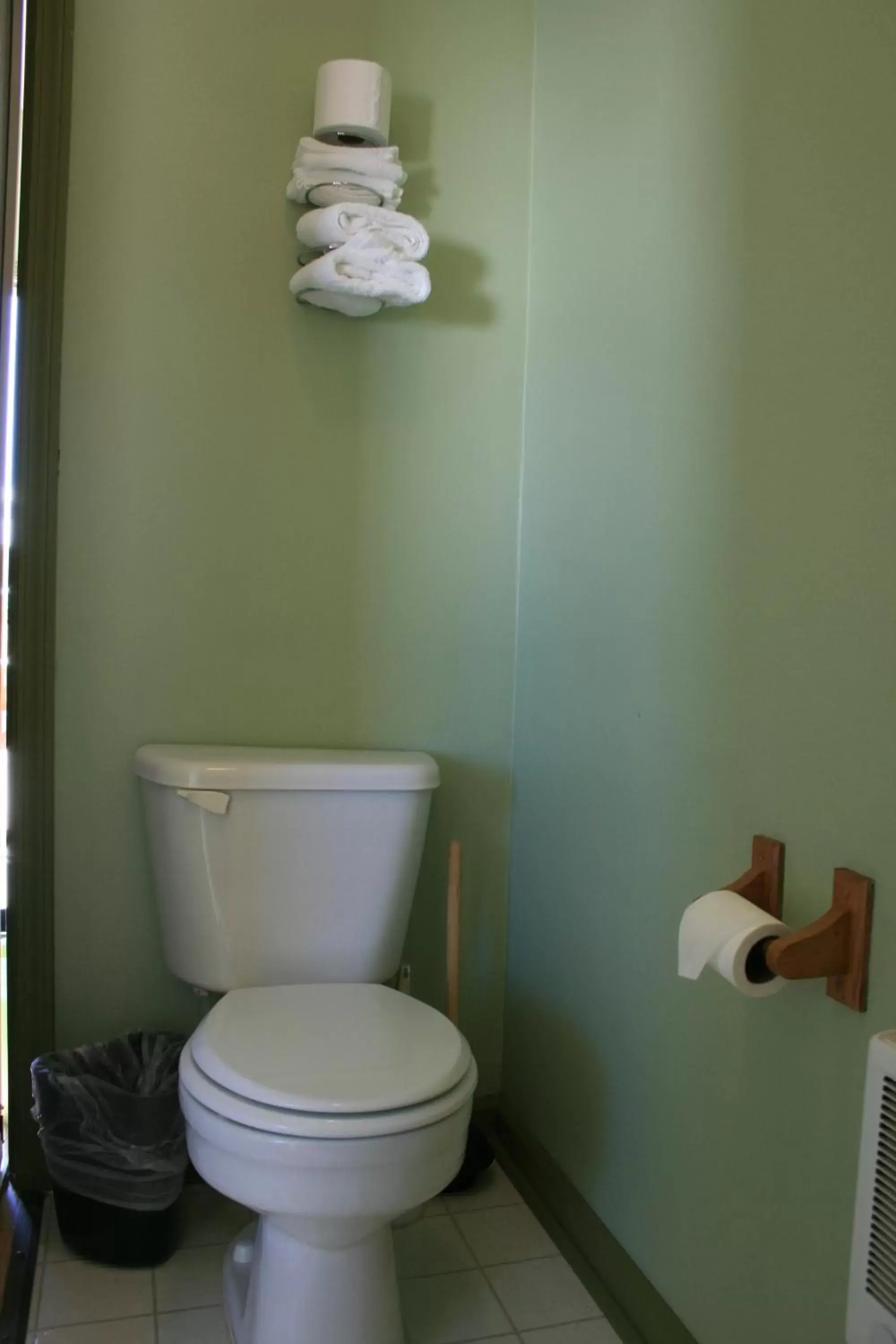 Bathroom in Crooked River Ranch Cabins