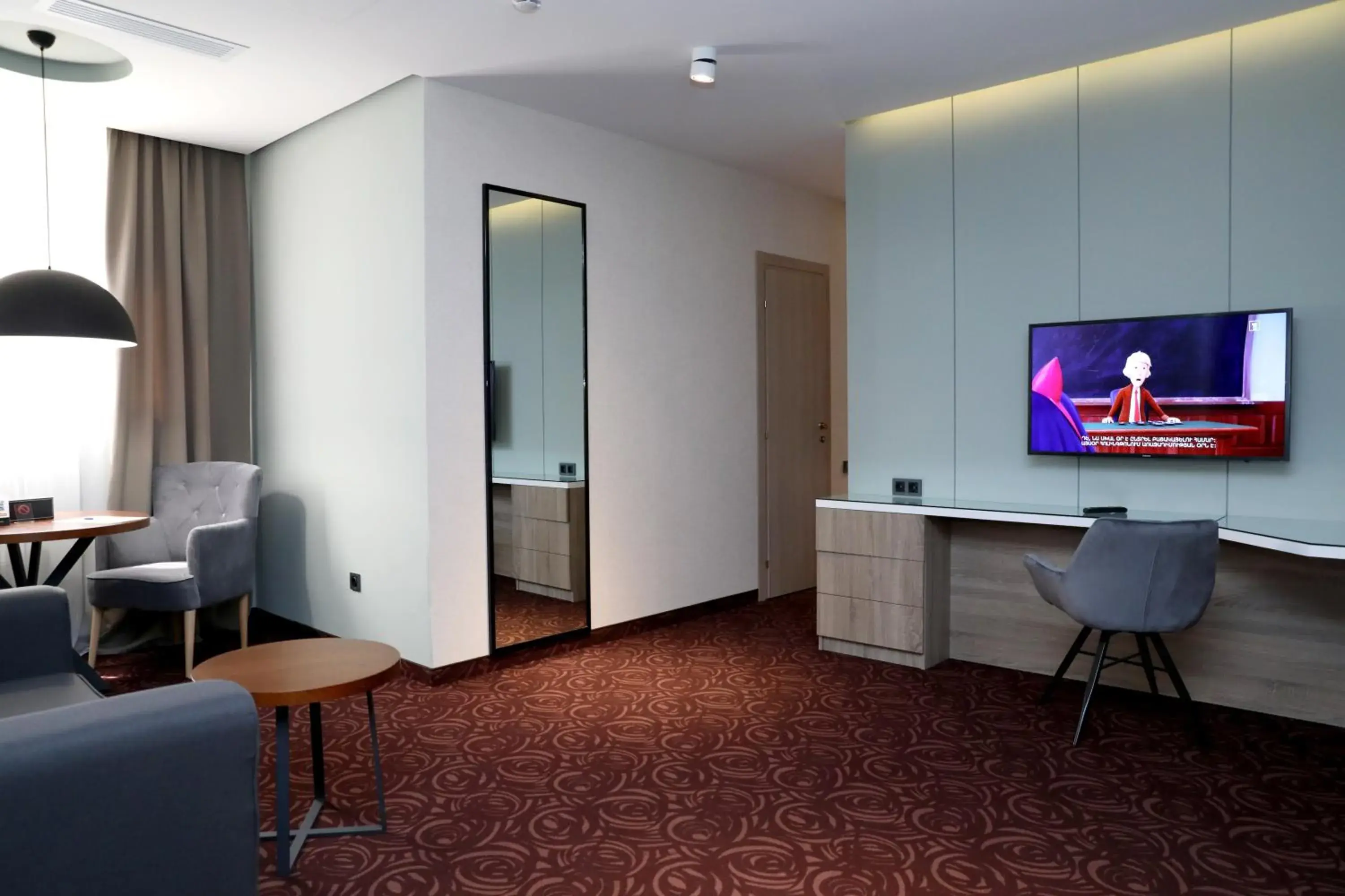 TV/Entertainment Center in Best Western Plus Paradise Hotel Dilijan