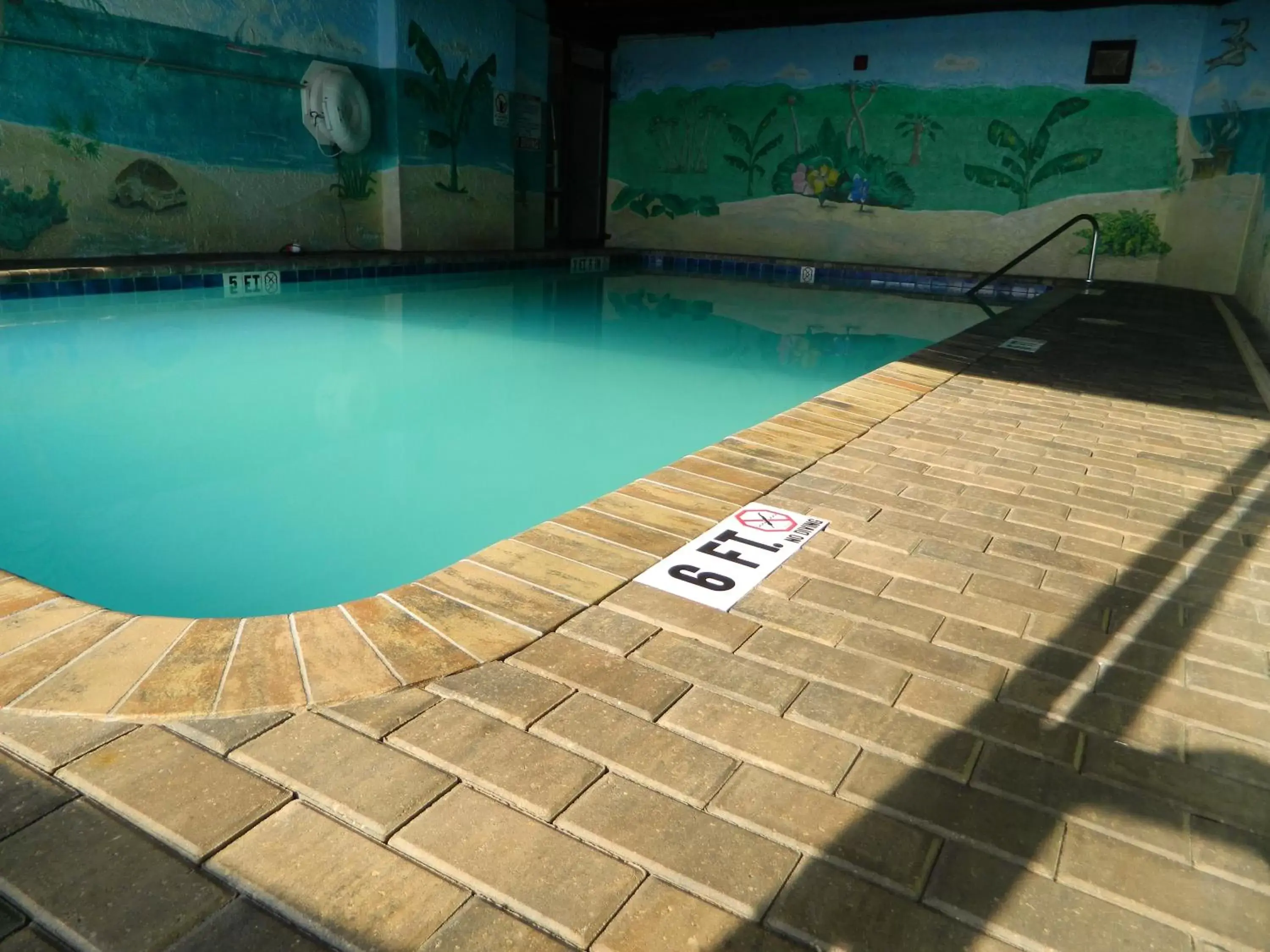 Swimming Pool in Tropical Winds Resort Hotel