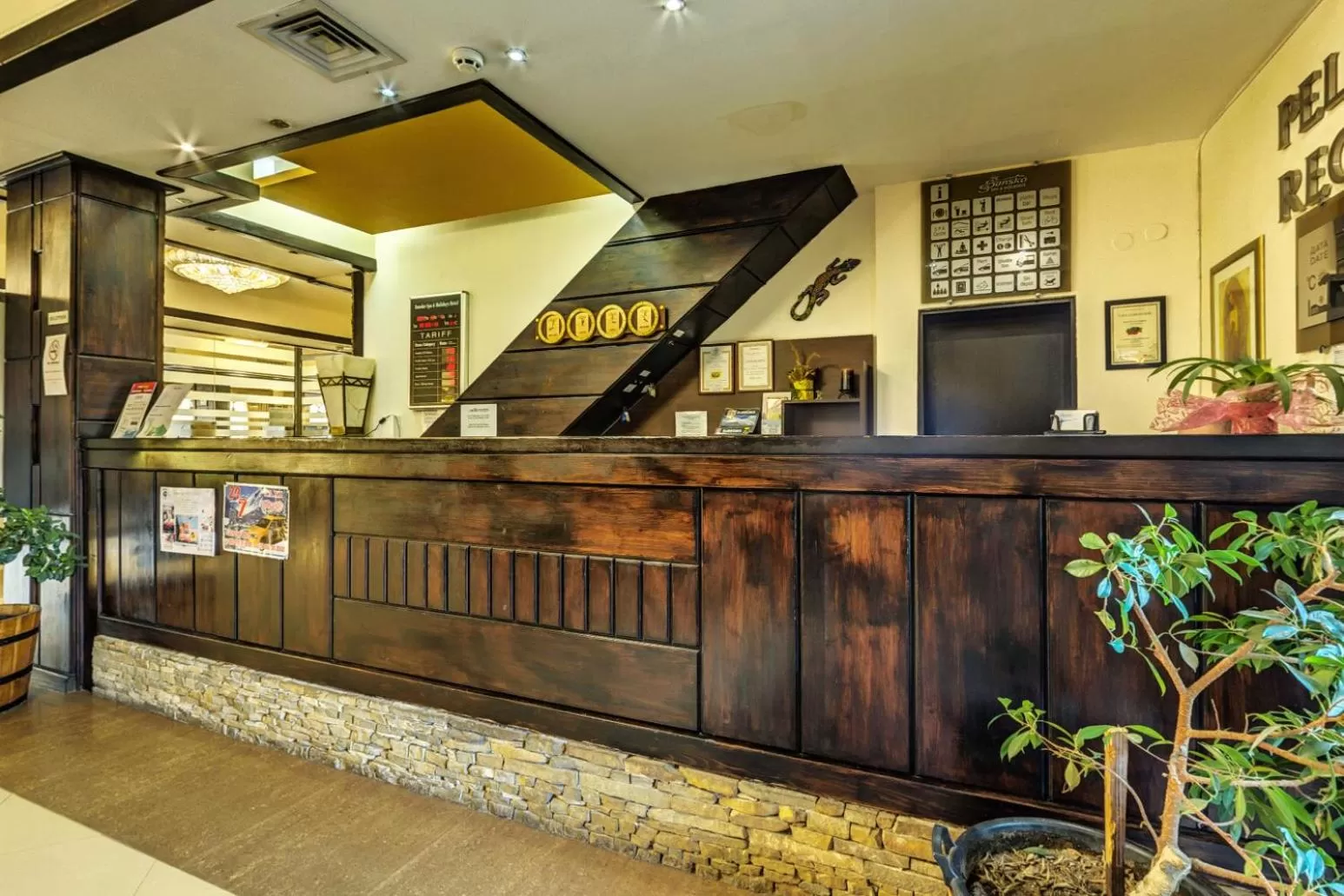 Lobby or reception in Hotel Bansko SPA & Holidays - Free Parking