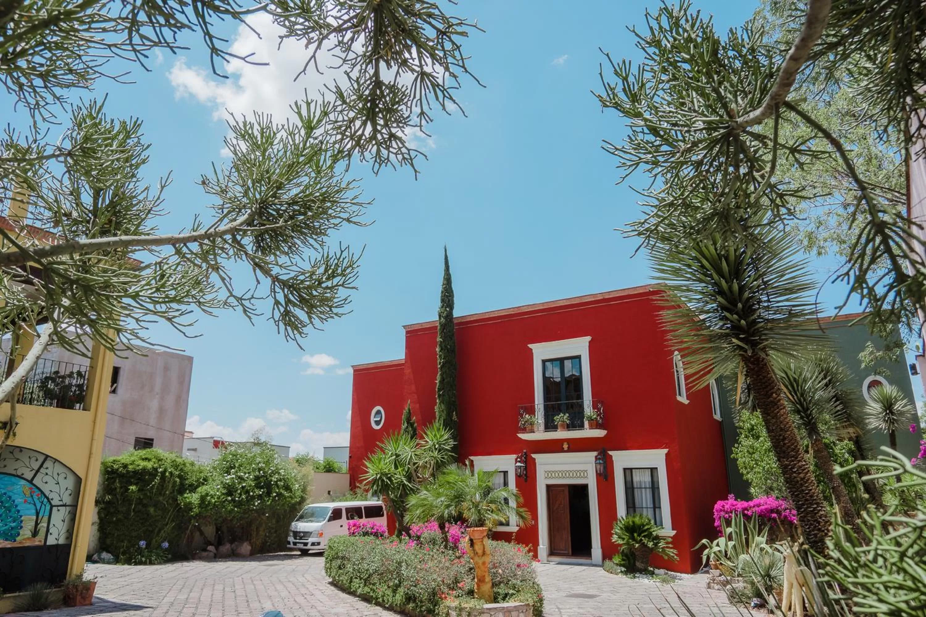 Property building in Casa Don Pascual Hotel Boutique Sweet Home