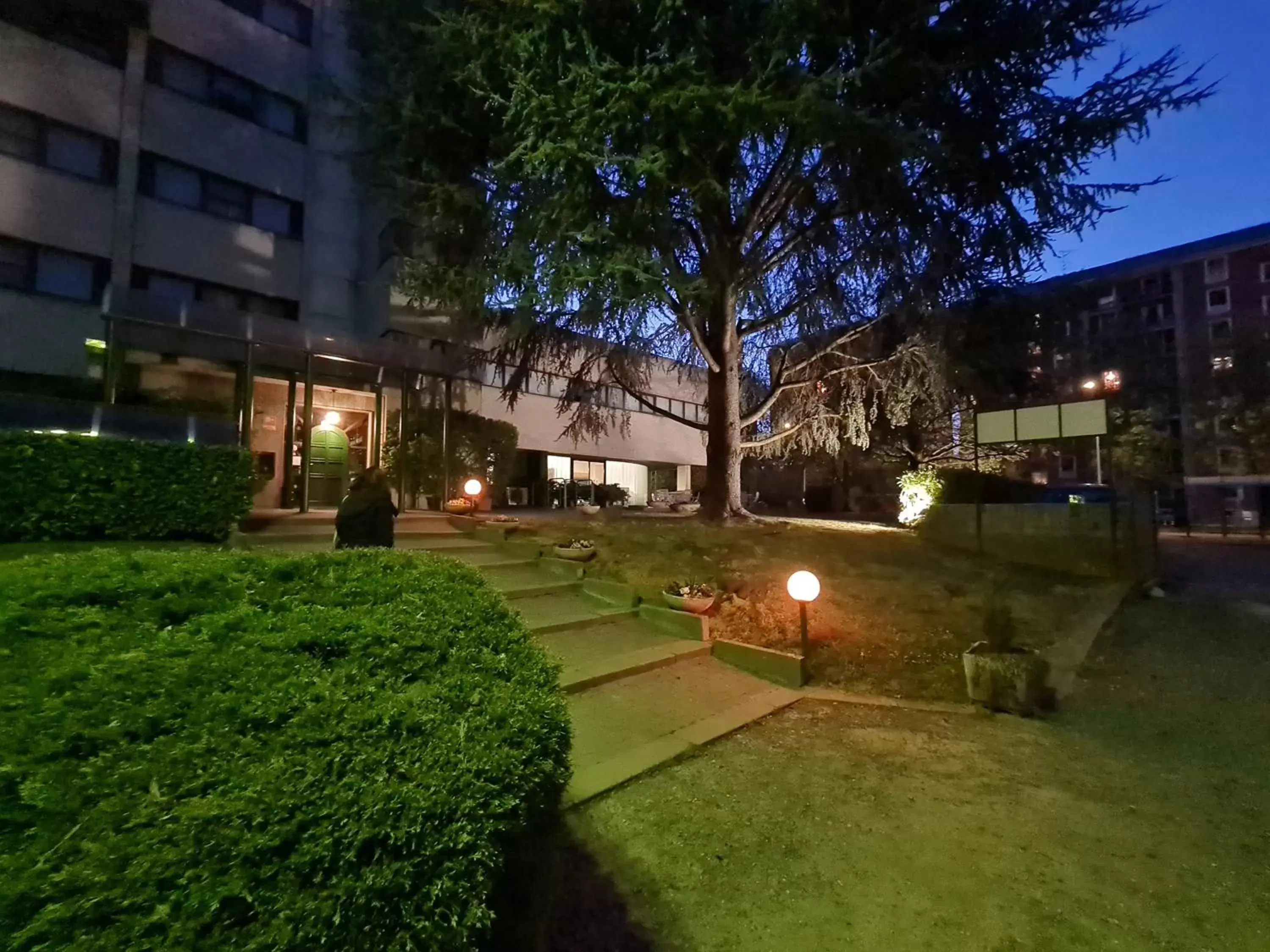 Garden, Property Building in Modo Hotel