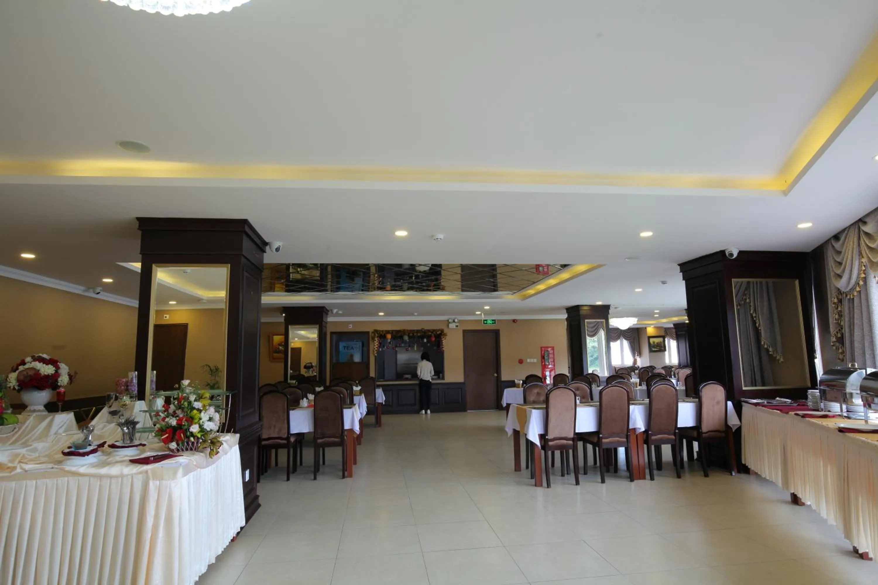 Restaurant/places to eat in Kings Hotel Dalat